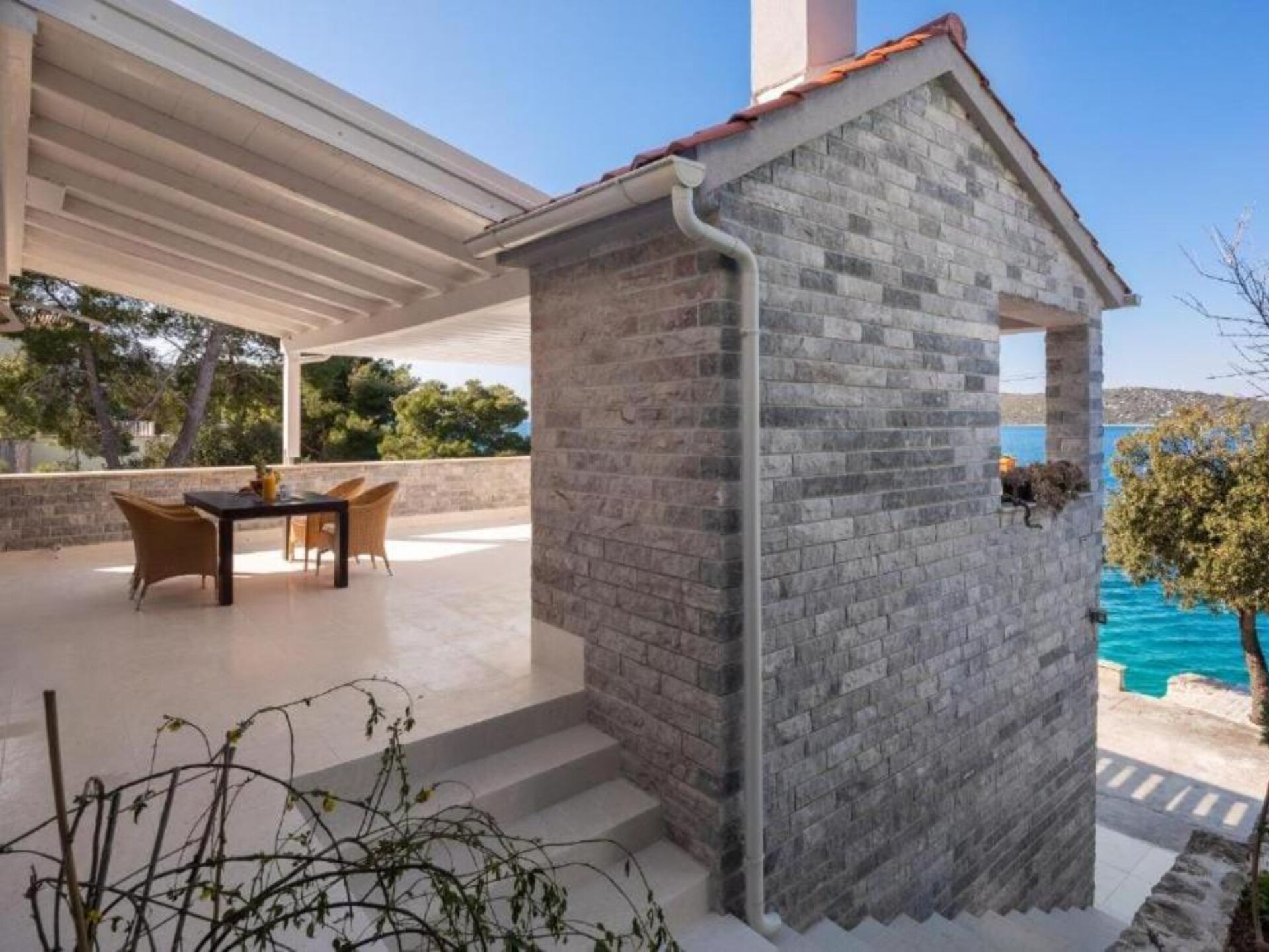 Seafront Six Bedroom Modern Villa with Pool Nancy - foto 31