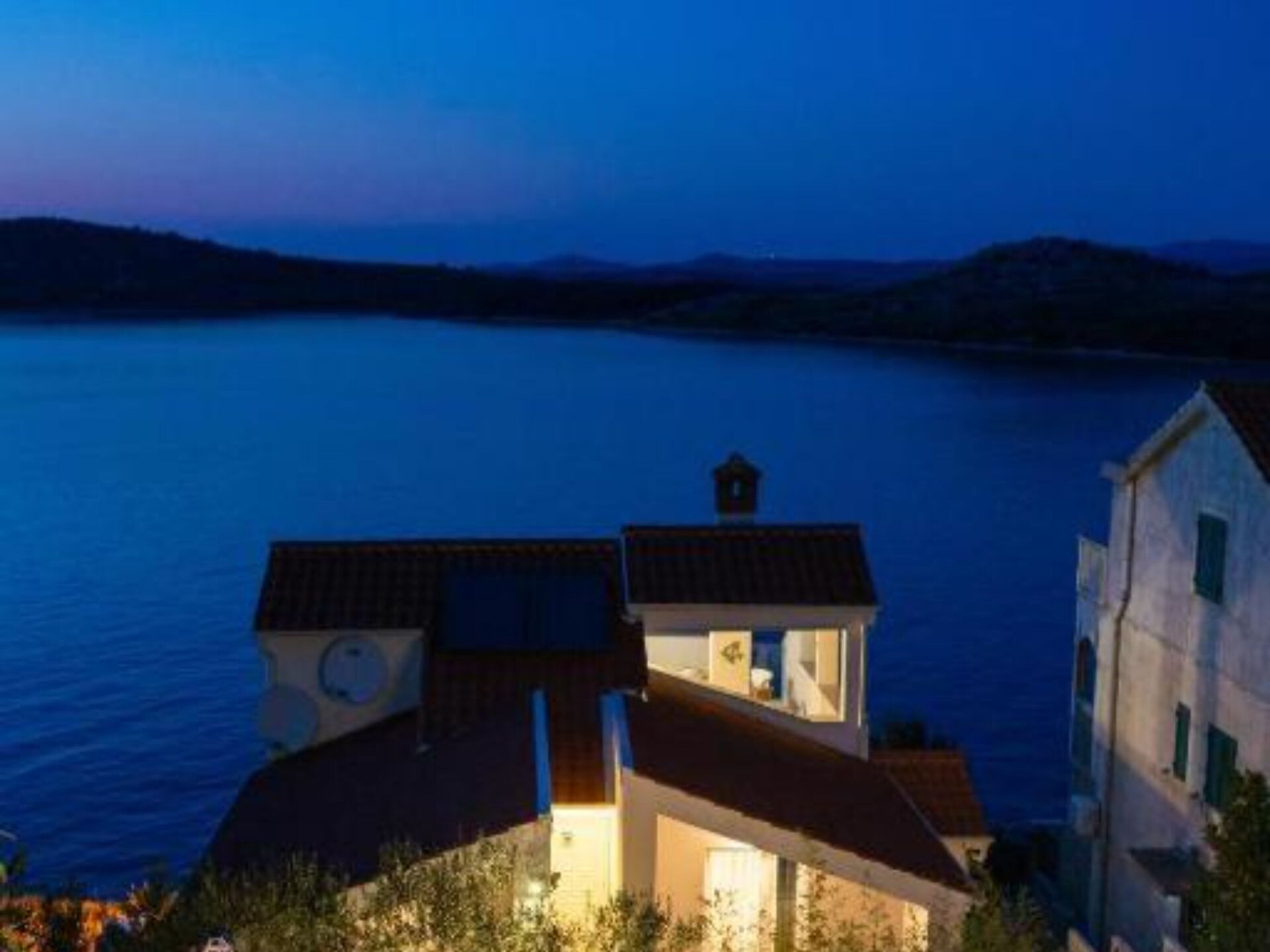 Seafront Six Bedroom Modern Villa with Pool Nancy - foto 56