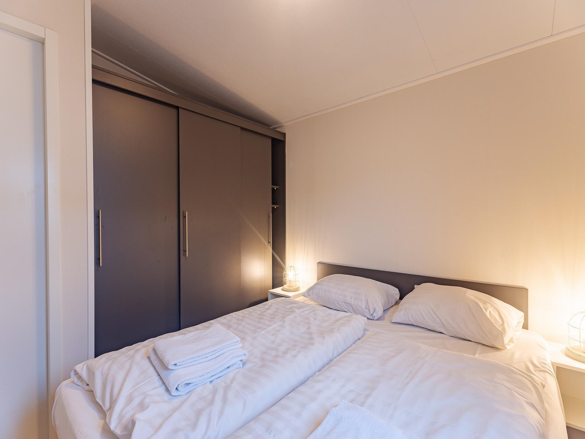 Chalet Schelp: licht vakantiehuis op familiecamping Duinhoeve in Zeeland - foto 14