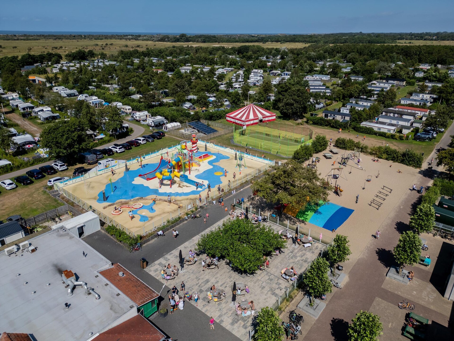 Duinhoeve Chalet Vogel: Knus verblijf op gezellige familiecamping in Zeeland - foto 24