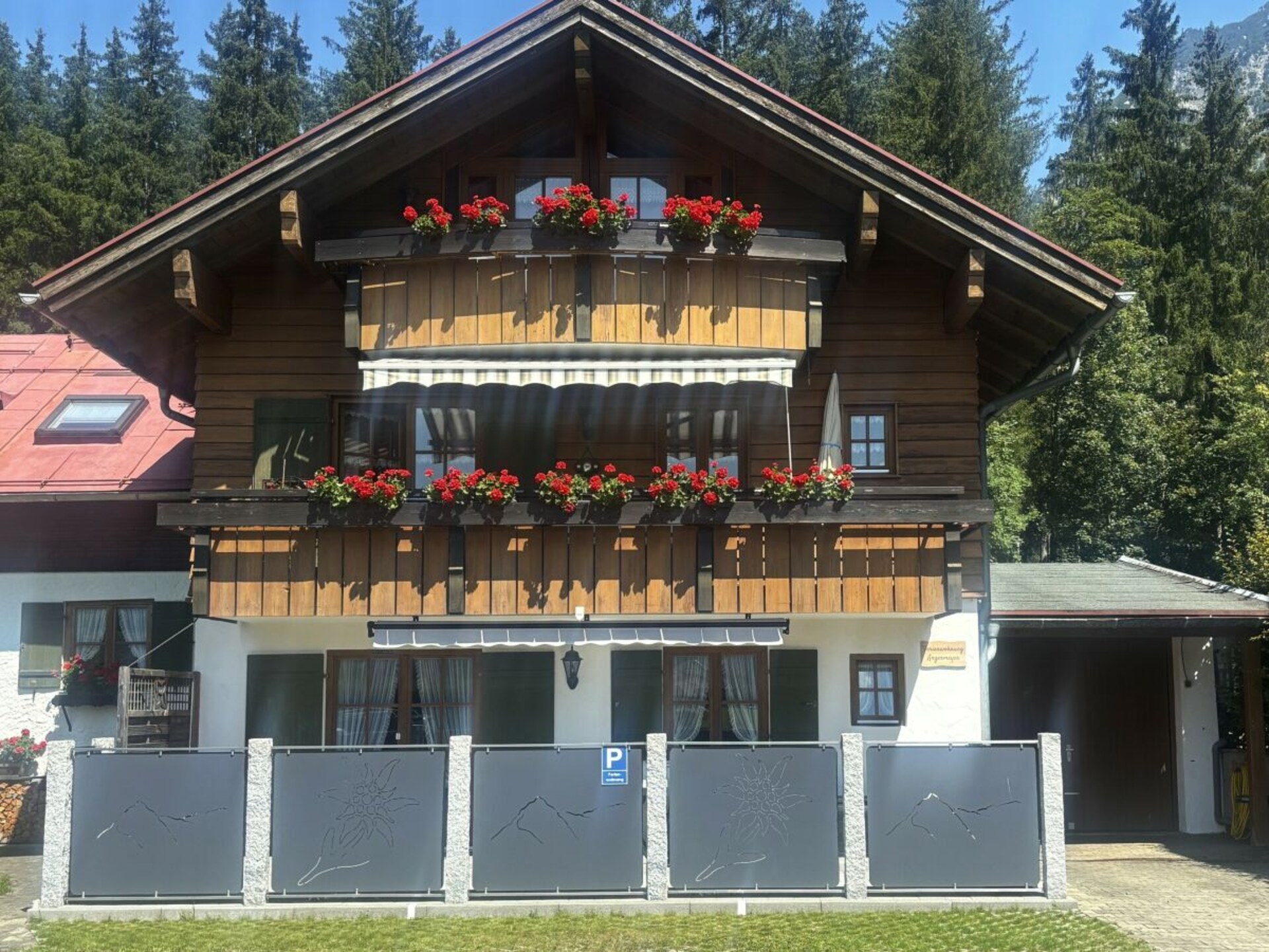Knus appartement in Oberstdorf met terras en bergzicht - foto 1
