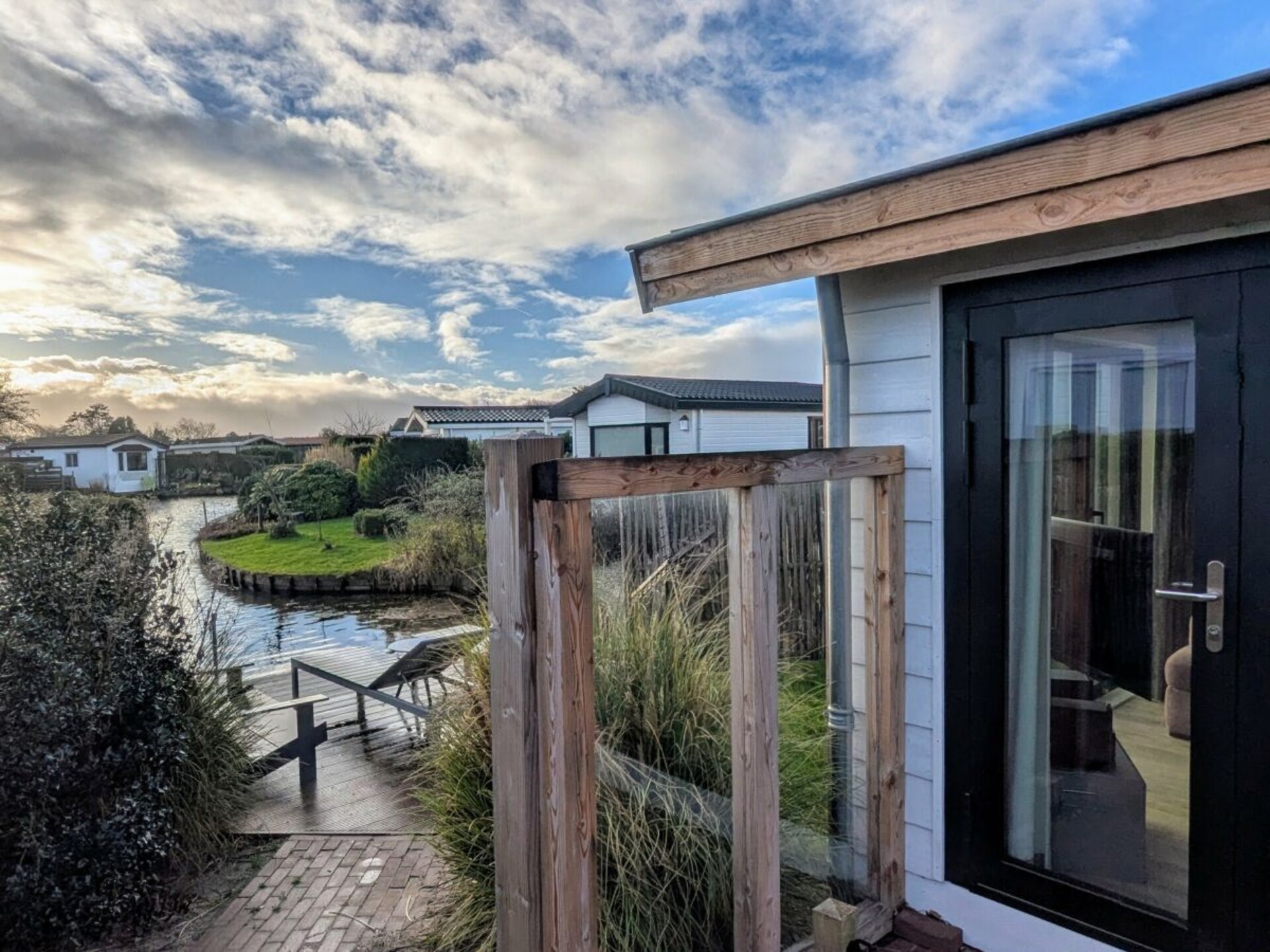 Romantisch chalet aan het water in Noordwijk, hond welkom - foto 3