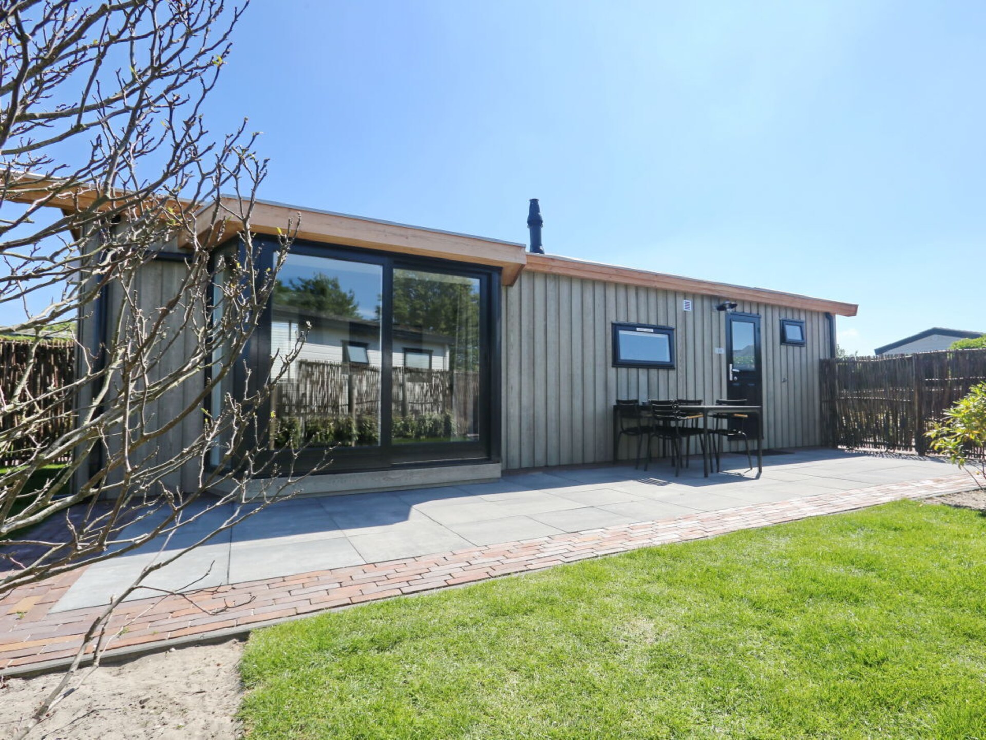 Knus chalet voor 2 aan het water in Noordwijk, hond welkom - foto 2