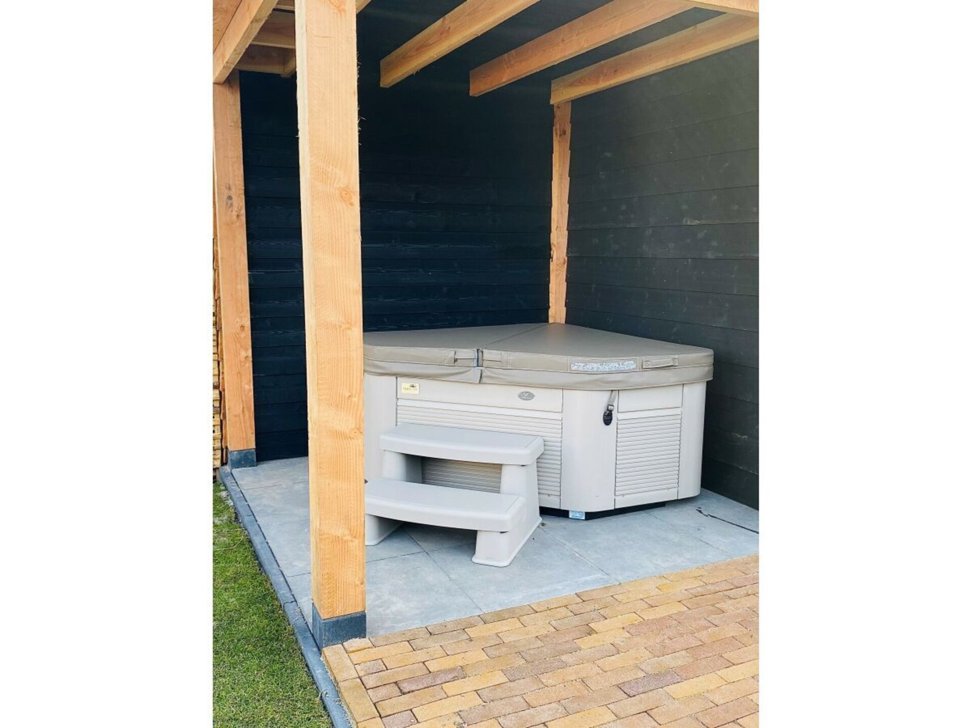 Luxe chalet Ferdinand met jacuzzi nabij strand en duinen van Noordwijk - foto 3