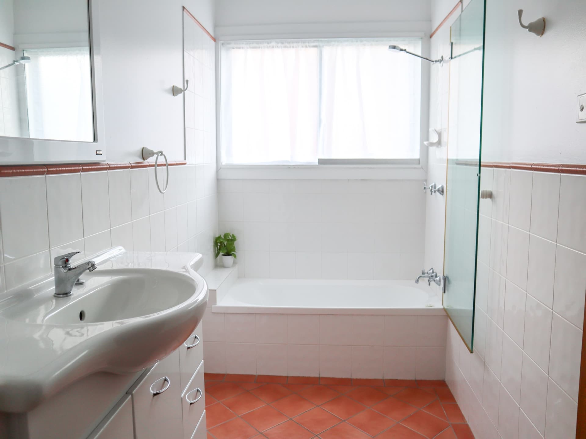 Ruim appartement met 3 slaapkamers in het hart van Tenterfield - foto 12