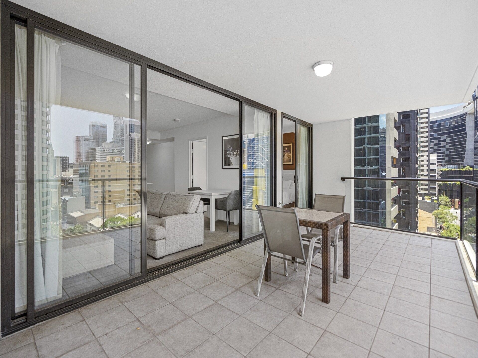Stijlvol appartement met balkon, zwembad en sauna in centrum Brisbane - foto 6
