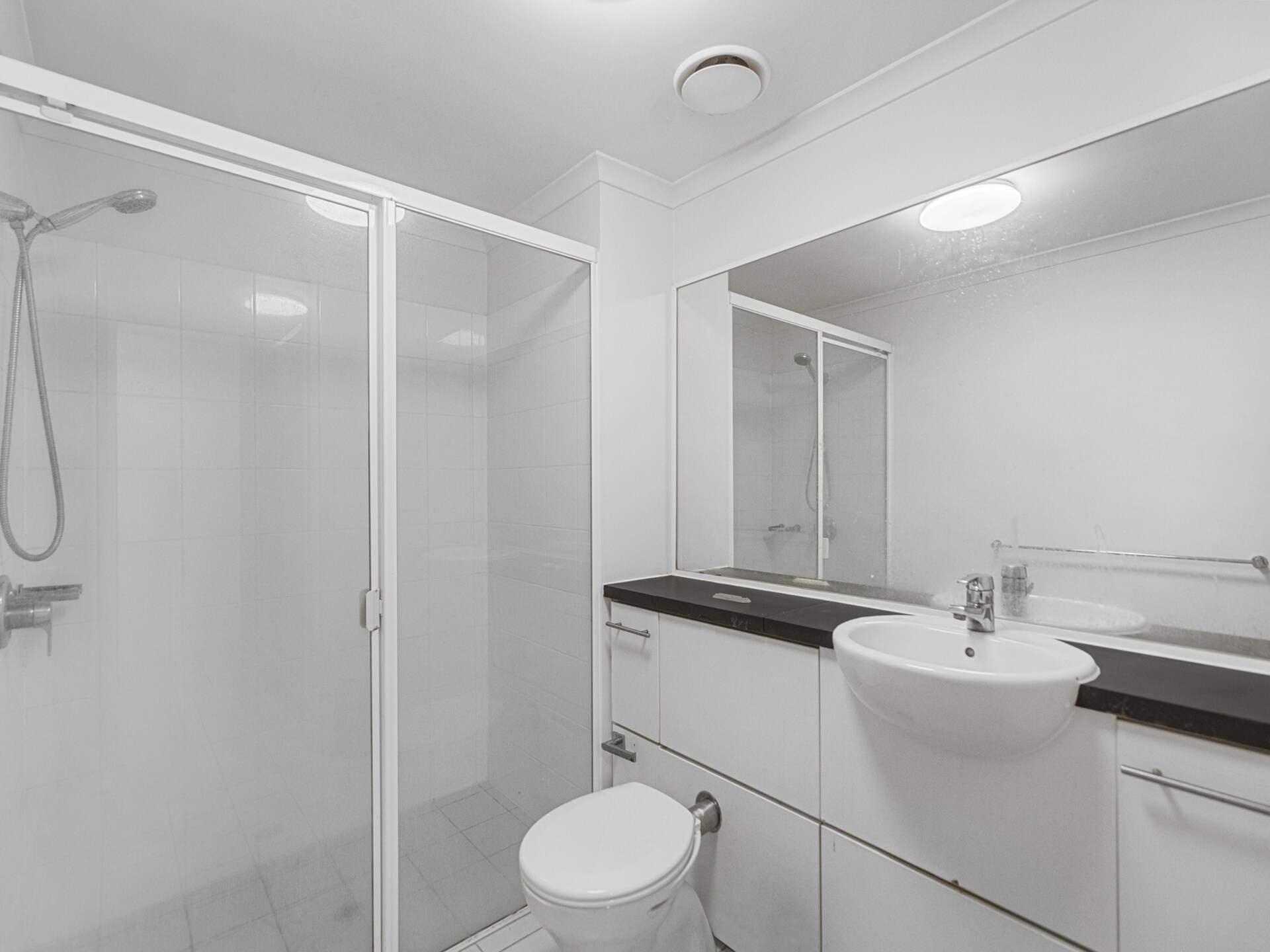 Stijlvol appartement met balkon, zwembad en sauna in centrum Brisbane - foto 9
