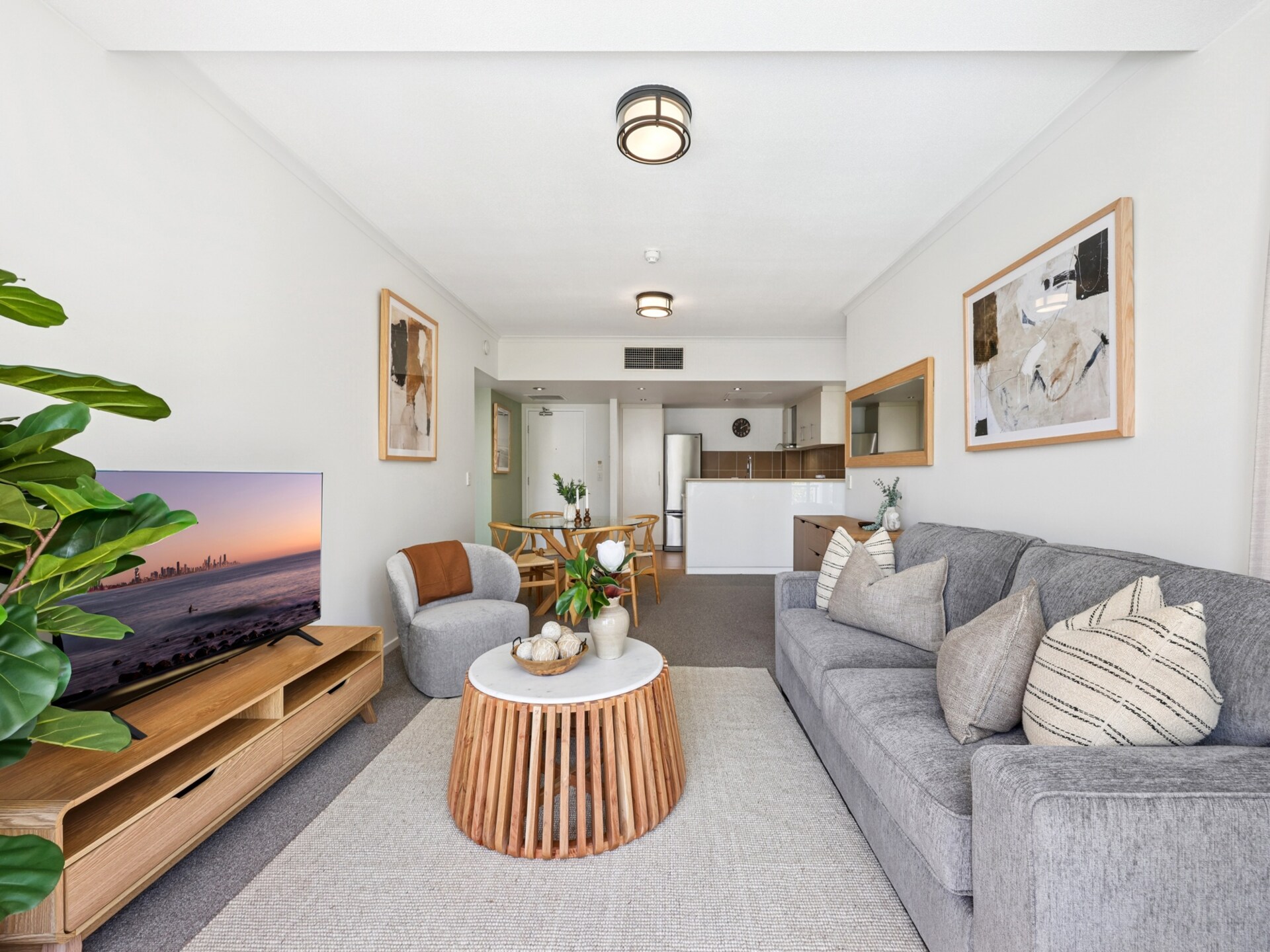 Stijlvol appartement met resortvoorzieningen op loopafstand van Burleigh Beach - foto 4