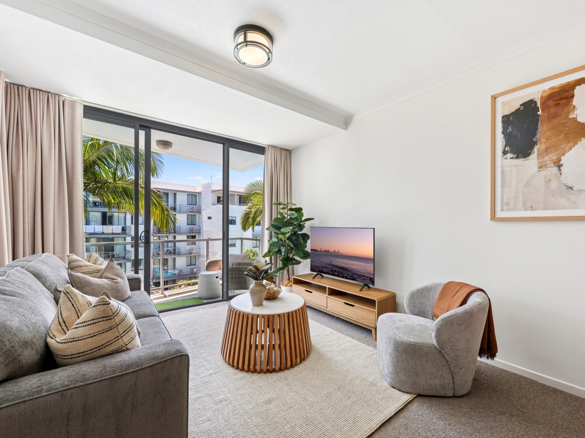 Stijlvol appartement met resortvoorzieningen op loopafstand van Burleigh Beach - foto 6