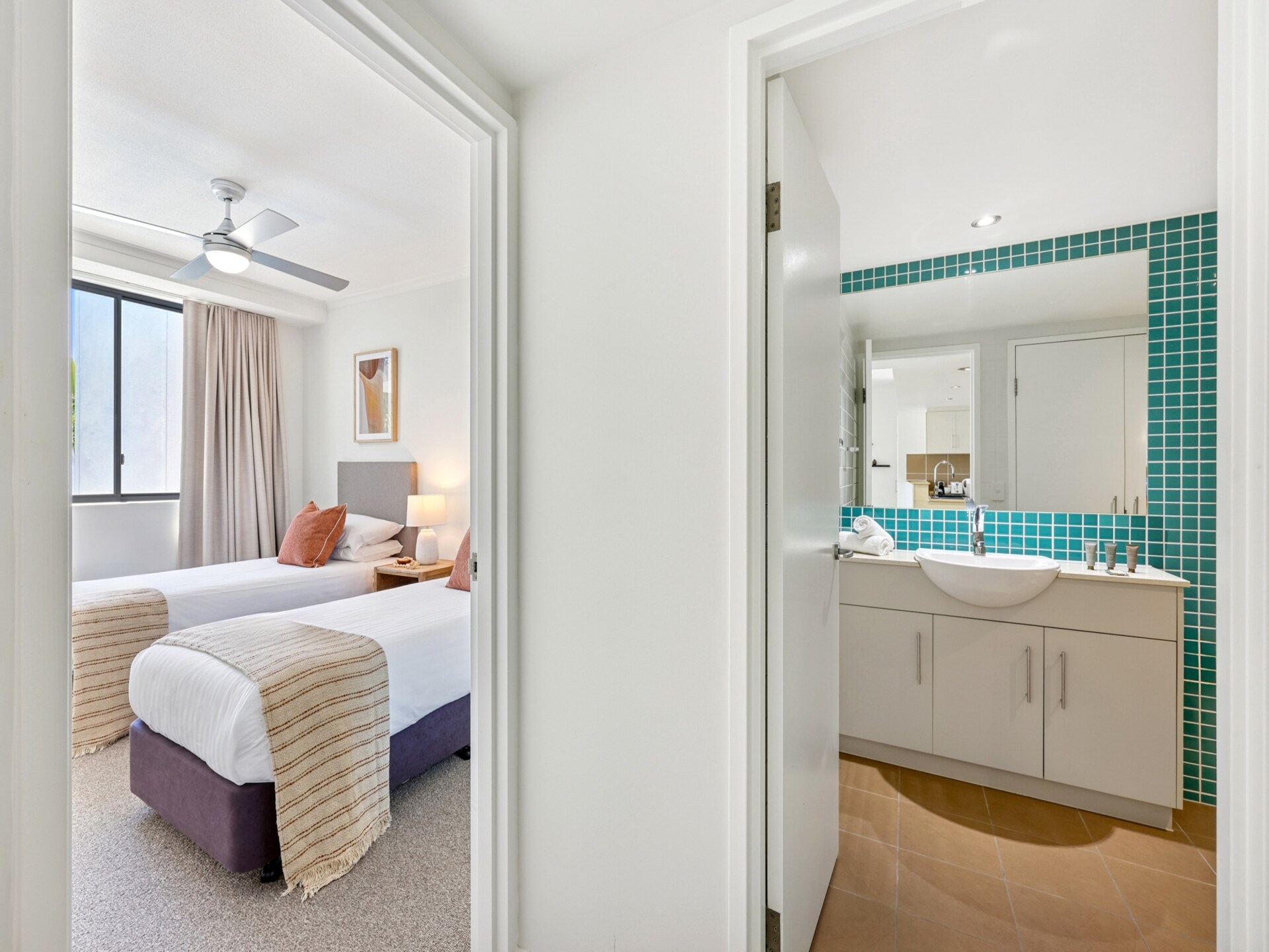 Stijlvol appartement met resortvoorzieningen op loopafstand van Burleigh Beach - foto 21