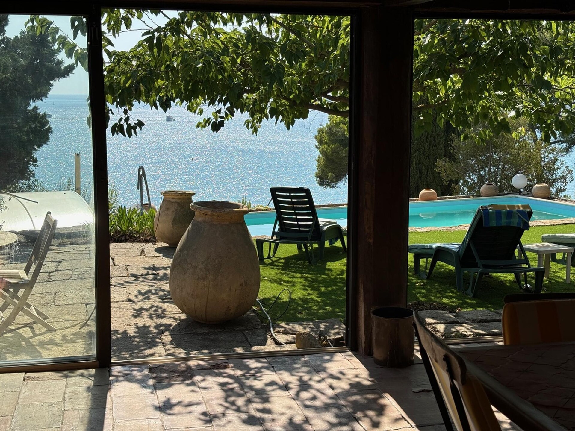 Vrijstaande villa met zwembad op 50 meter van het strand in Sanary-sur-Mer - foto 29