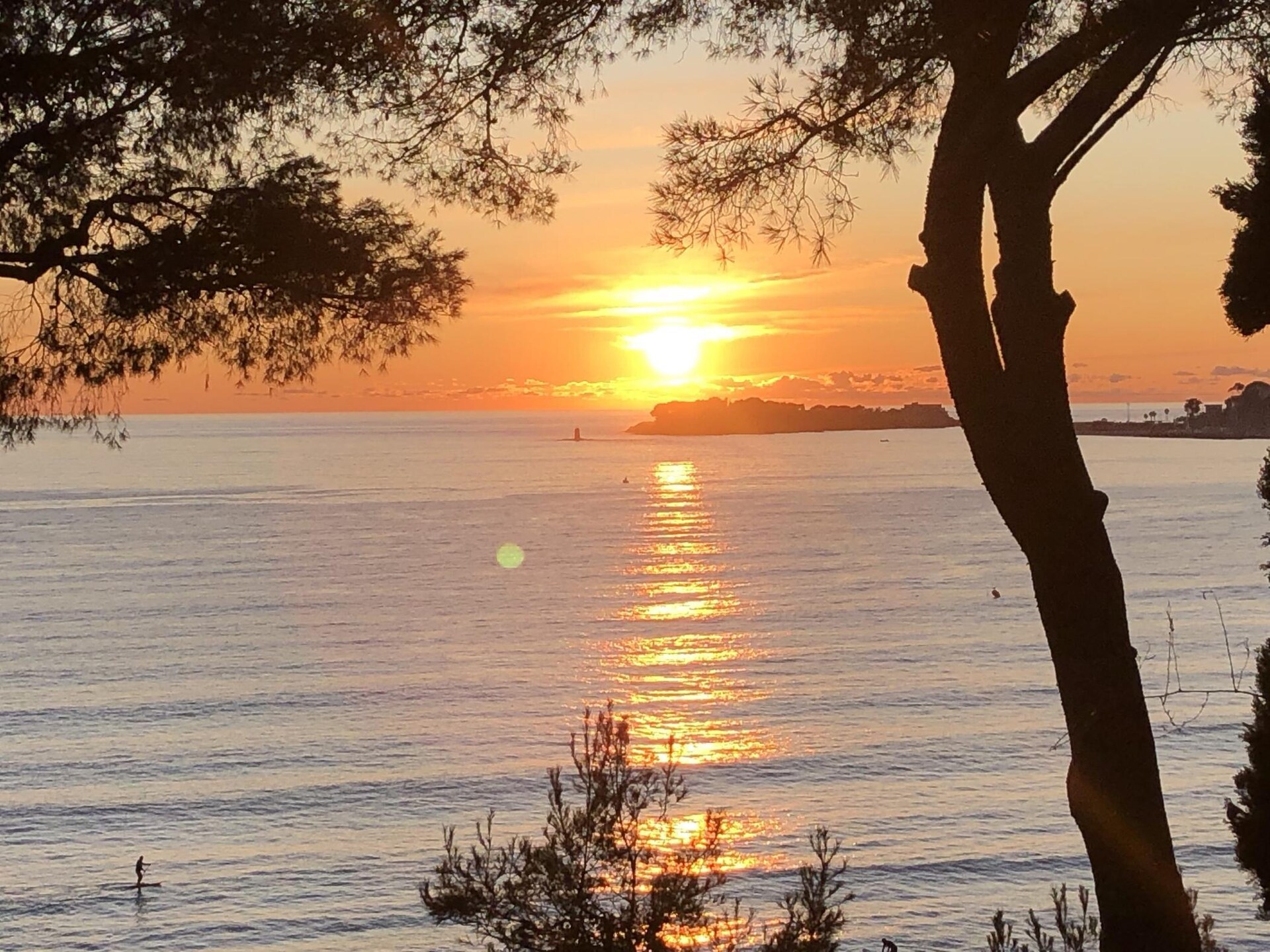Vrijstaande villa met zwembad op 50 meter van het strand in Sanary-sur-Mer - foto 35