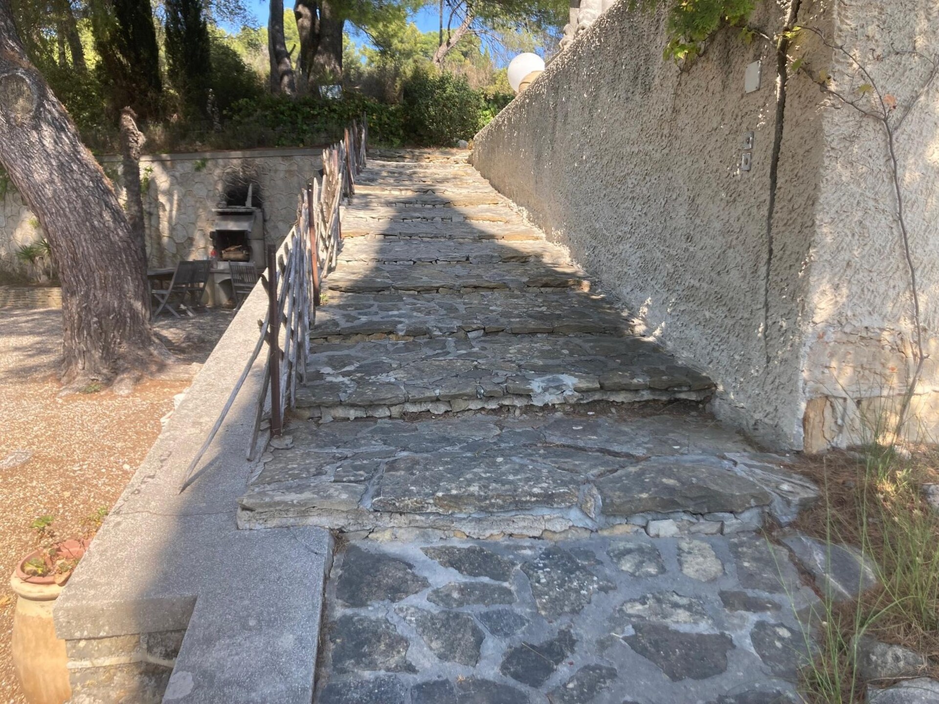 Vrijstaande villa met zwembad op 50 meter van het strand in Sanary-sur-Mer - foto 33