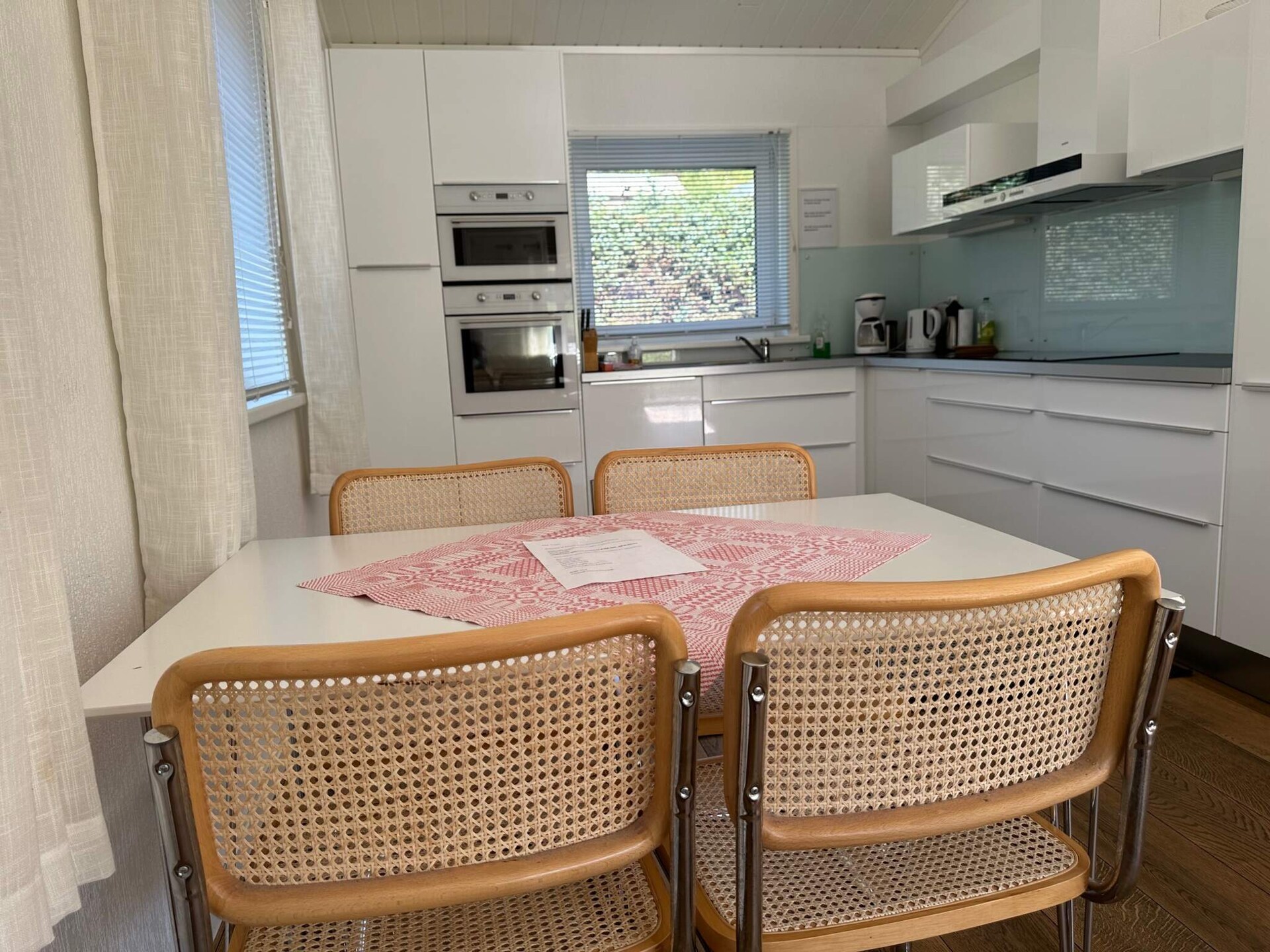Panoramisch fjordappartement met balkon in Eidsvåg, 30 meter van zwemstrand - foto 20