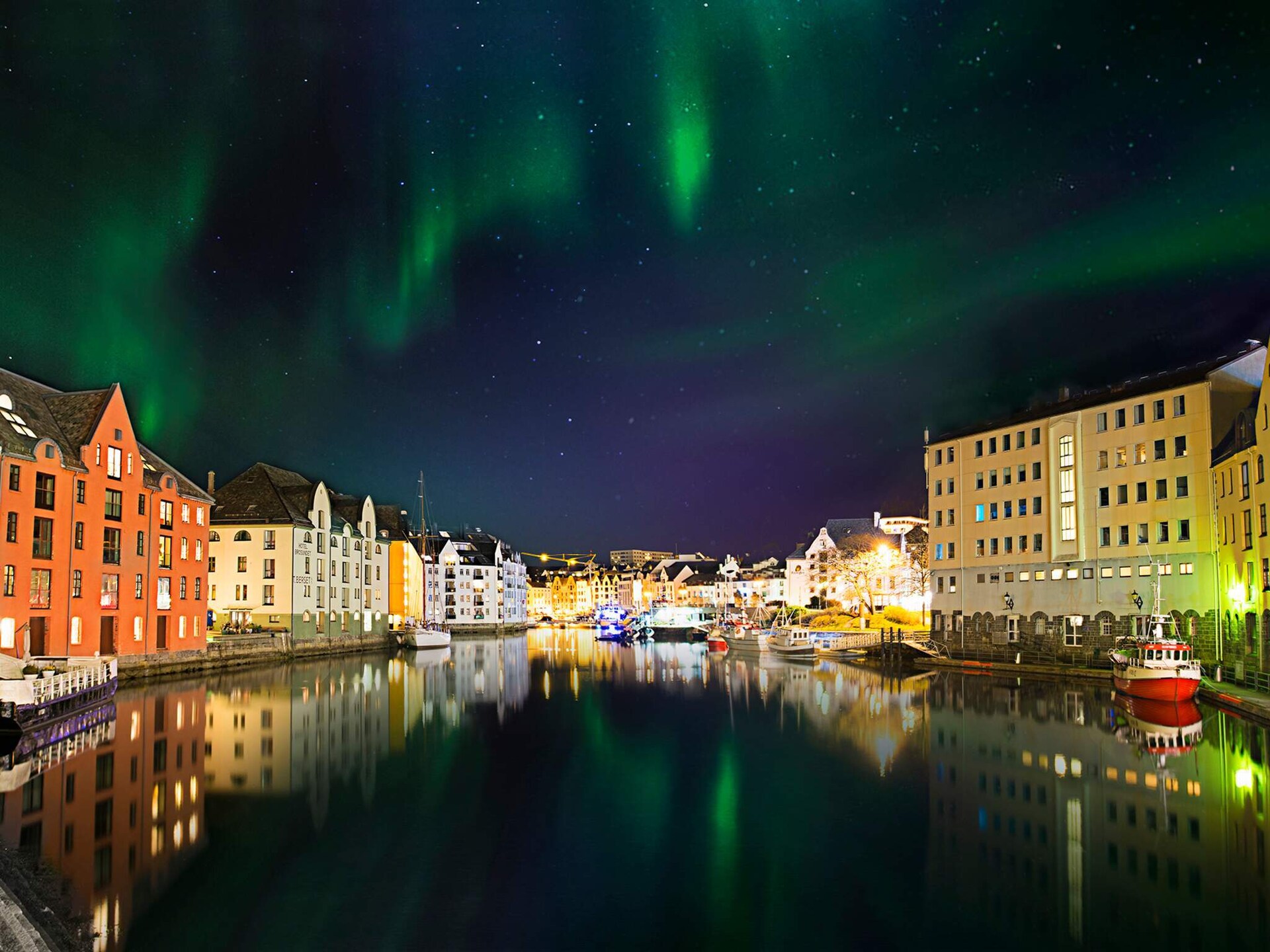 Panoramisch fjordappartement met balkon in Eidsvåg, 30 meter van zwemstrand - foto 27