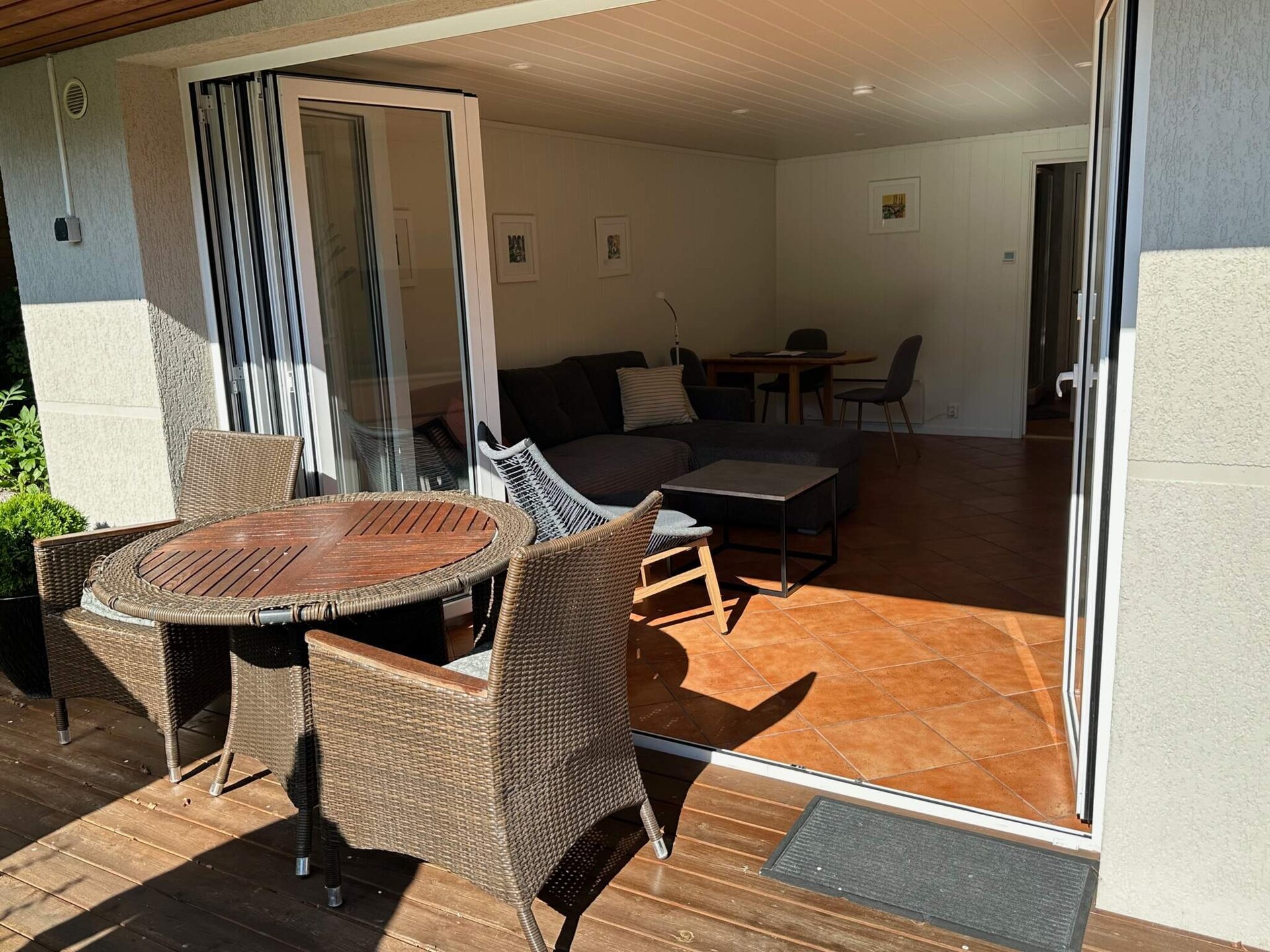 Fjordappartement in Eidsvåg met panoramisch uitzicht en gedeelde boot - foto 11