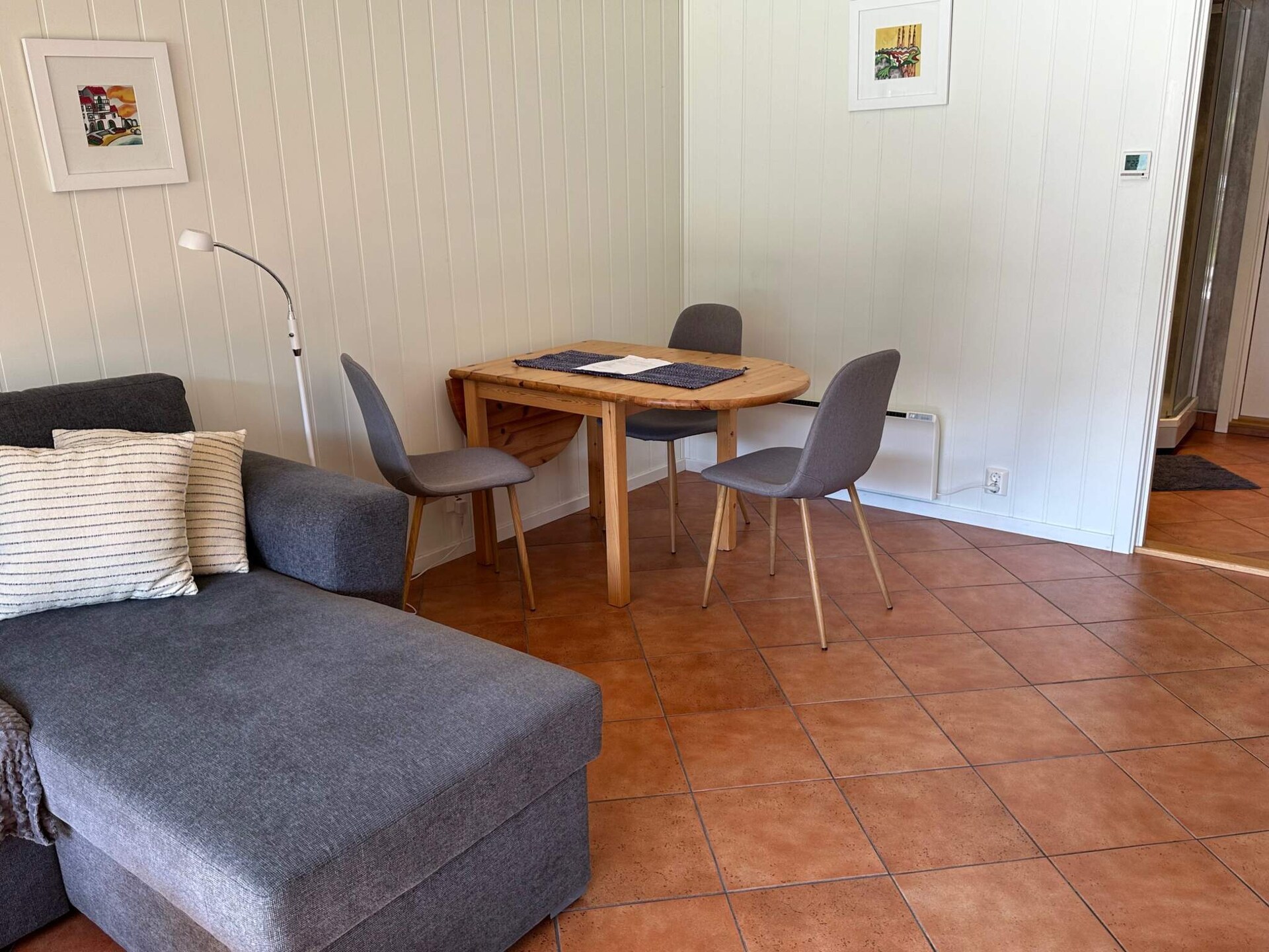 Fjordappartement in Eidsvåg met panoramisch uitzicht en gedeelde boot - foto 14