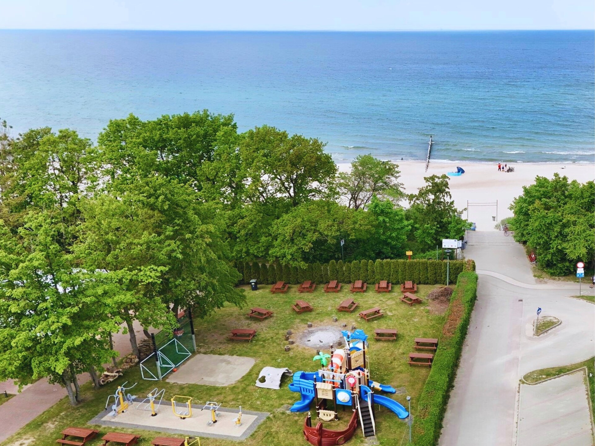 Aan het strand: Comfortabel vakantiehuis voor 5 personen in Sianozety - foto 14