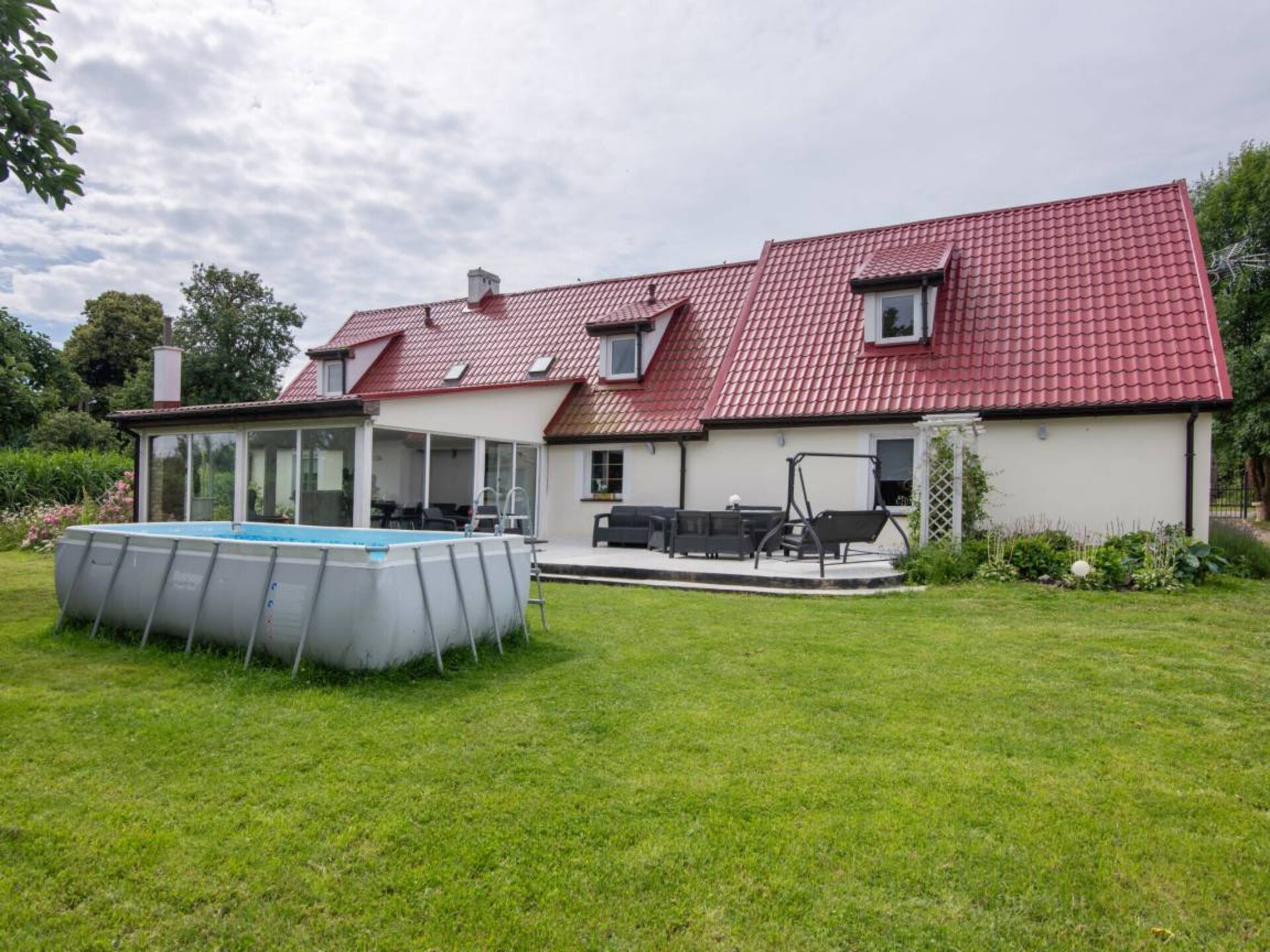 Ruim vakantiehuis voor 10 personen met sauna en zwembad in Anielino - foto 31