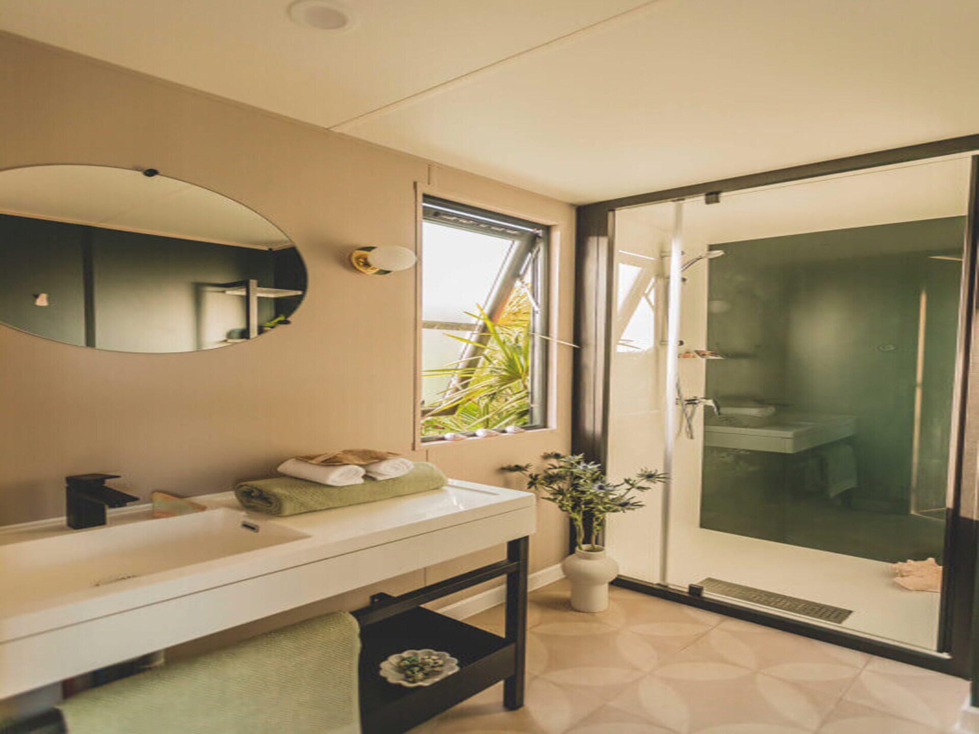 Ruime 6-persoons lodge met twee badkamers en tuin in Ravels - foto 8