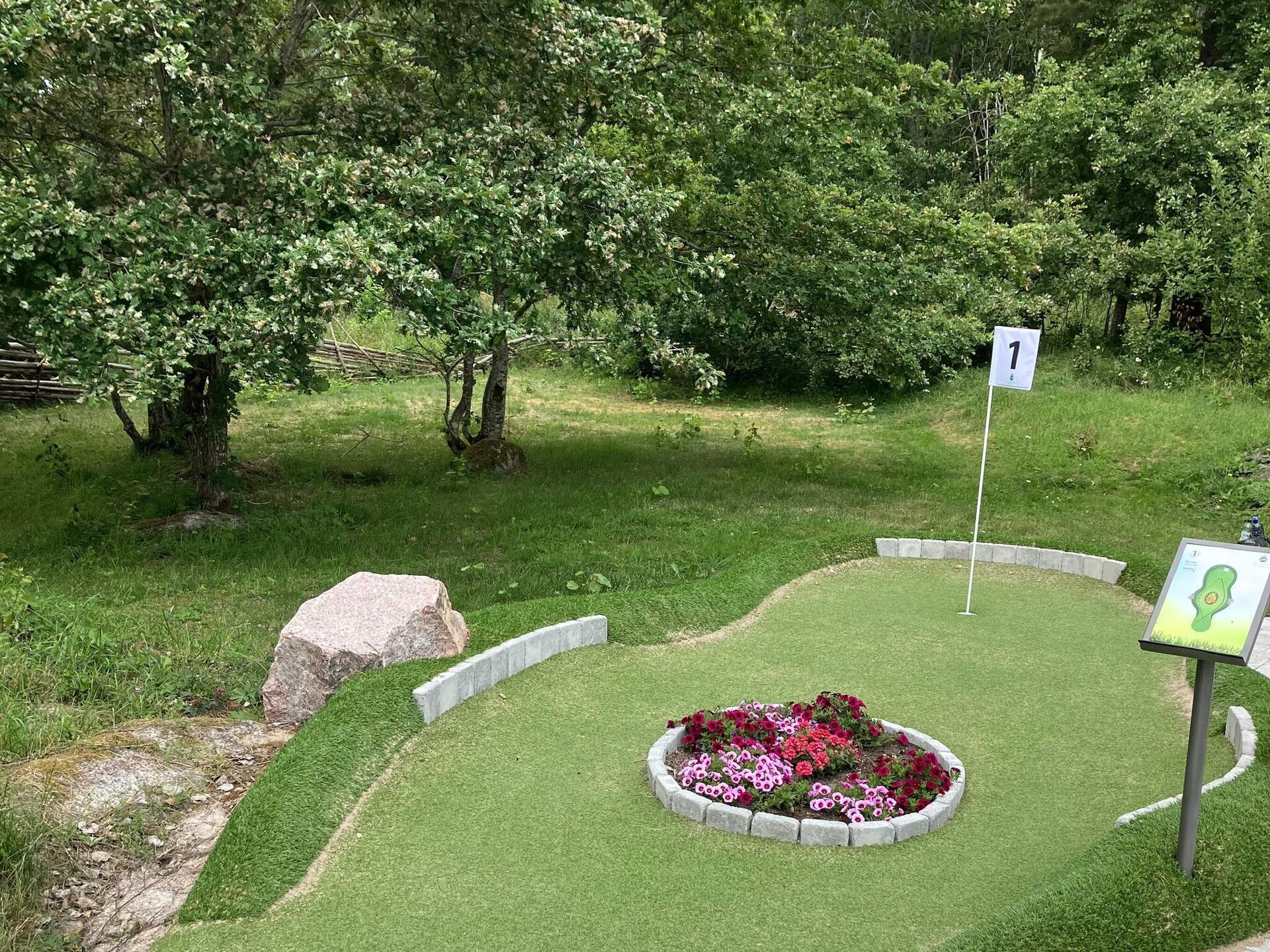 Ruim vakantiehuis bij Knivsta met tuin, vlakbij meer en golfbaan - foto 17