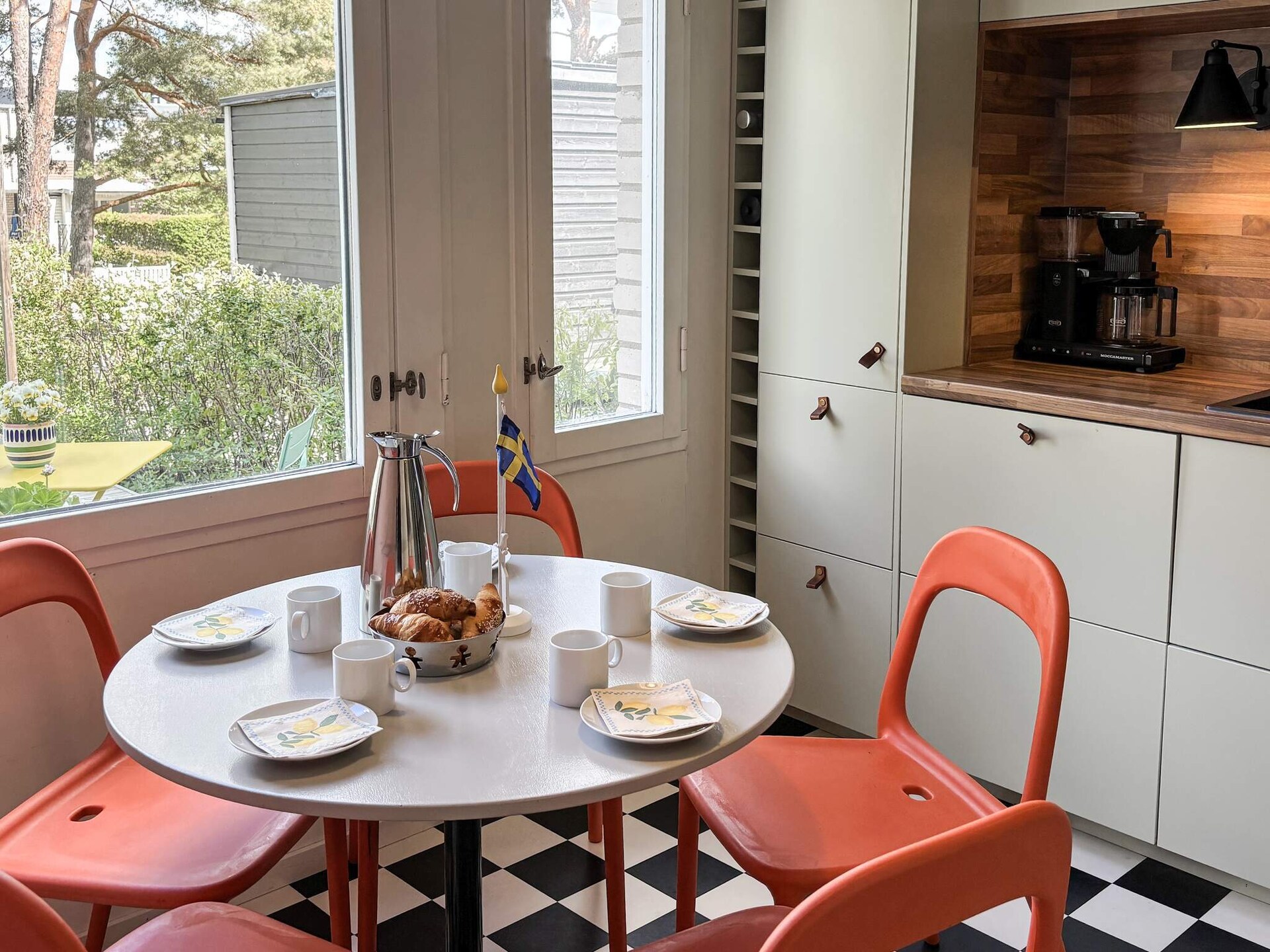 Ruim vakantiehuis bij Knivsta met tuin, vlakbij meer en golfbaan - foto 30