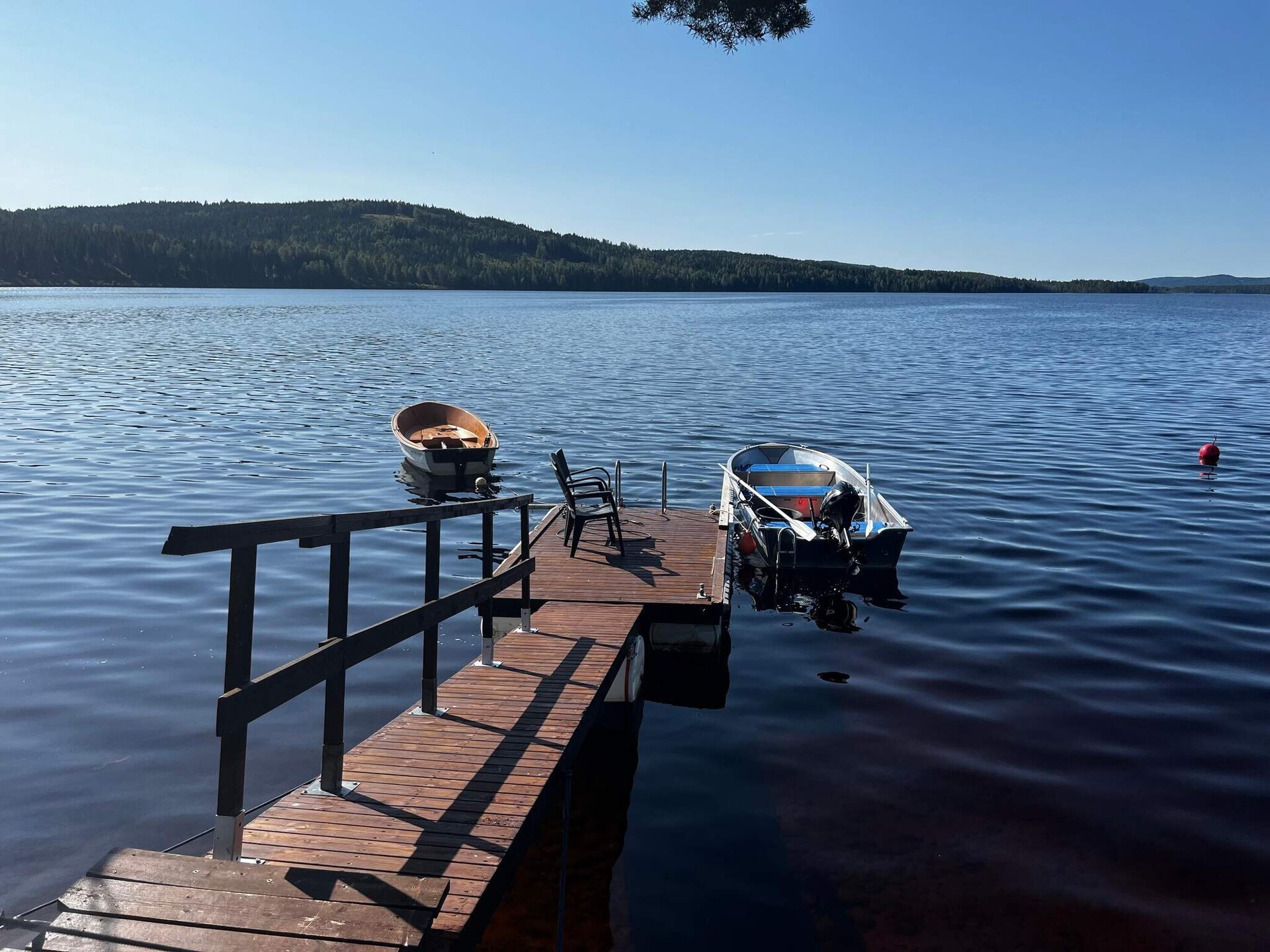 10-persoons vakantiehuis aan het meer in Årnes - foto 8