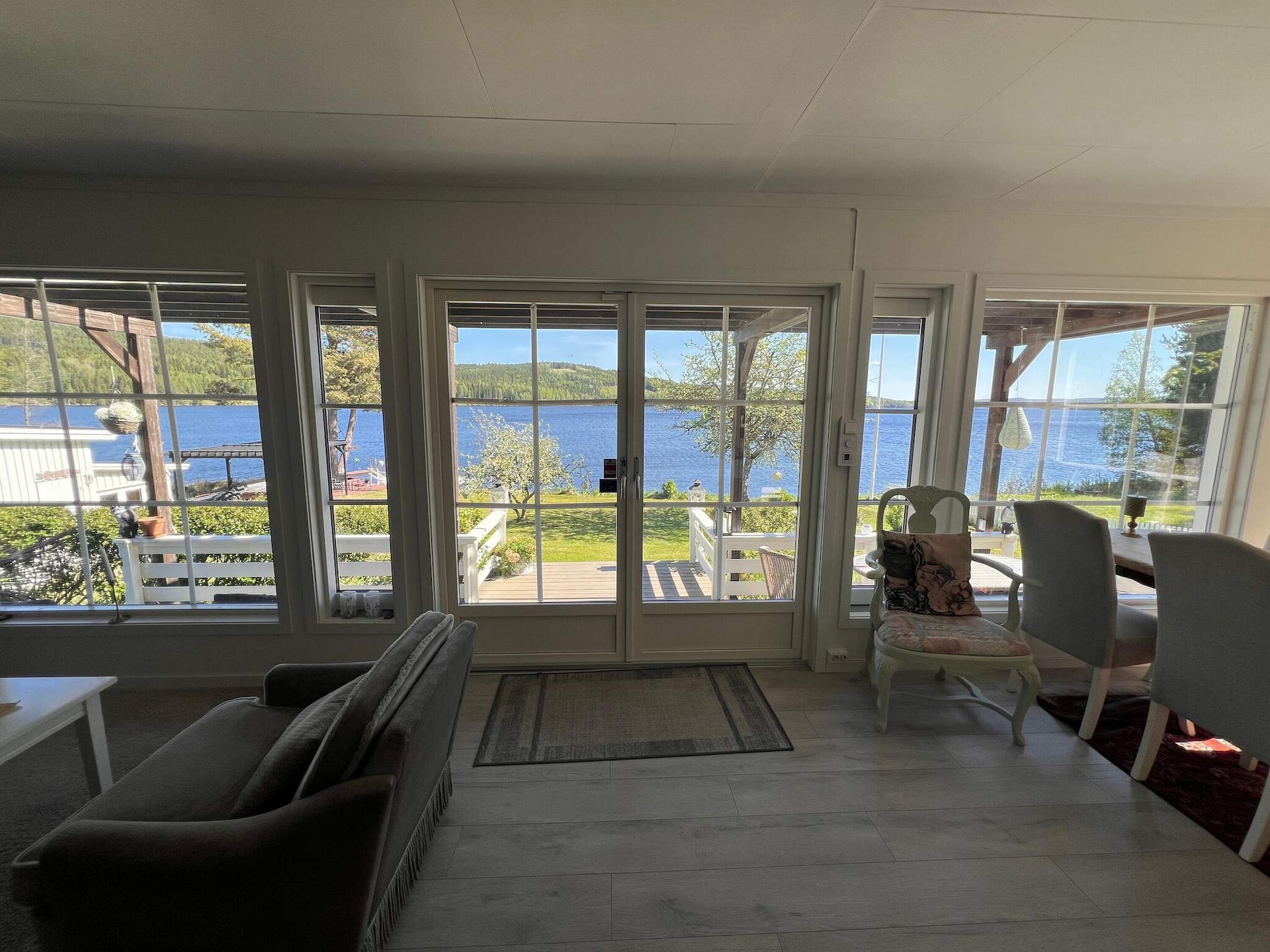 10-persoons vakantiehuis aan het meer in Årnes - foto 20