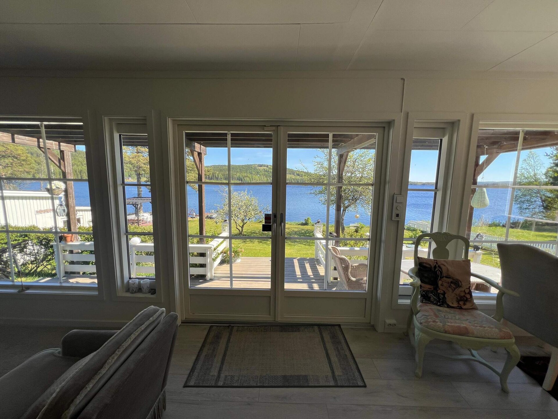 10-persoons vakantiehuis aan het meer in Årnes - foto 26