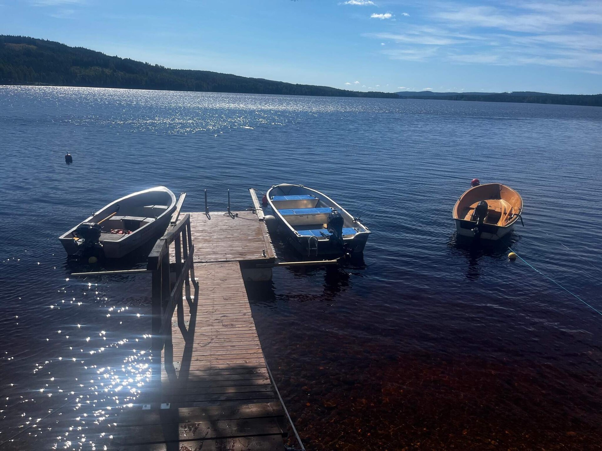 10-persoons vakantiehuis aan het meer in Årnes - foto 38