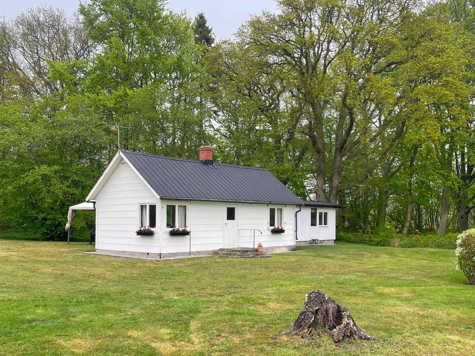 Op 1,0 km van zee: sfeervol vakantiehuis in Löttorp voor 6 personen - foto 9