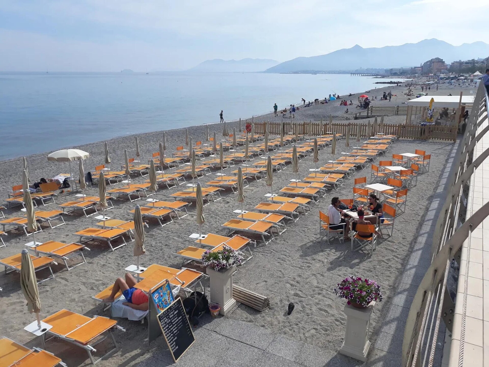 Knus appartement op 150m van strand met zwembad in Pietra Ligure - foto 17