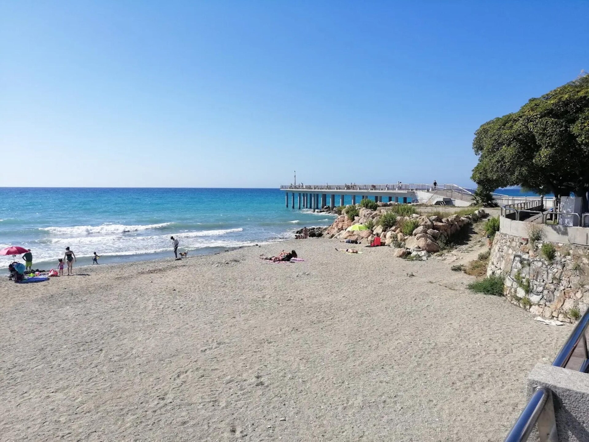 Knus appartement op 150m van strand met zwembad in Pietra Ligure - foto 28