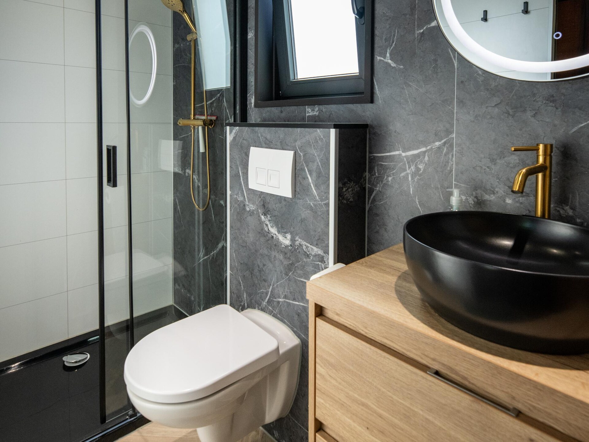 Wellnesslodge Specht: romantisch vakantiehuis met sauna en jacuzzi in Drenthe - foto 19