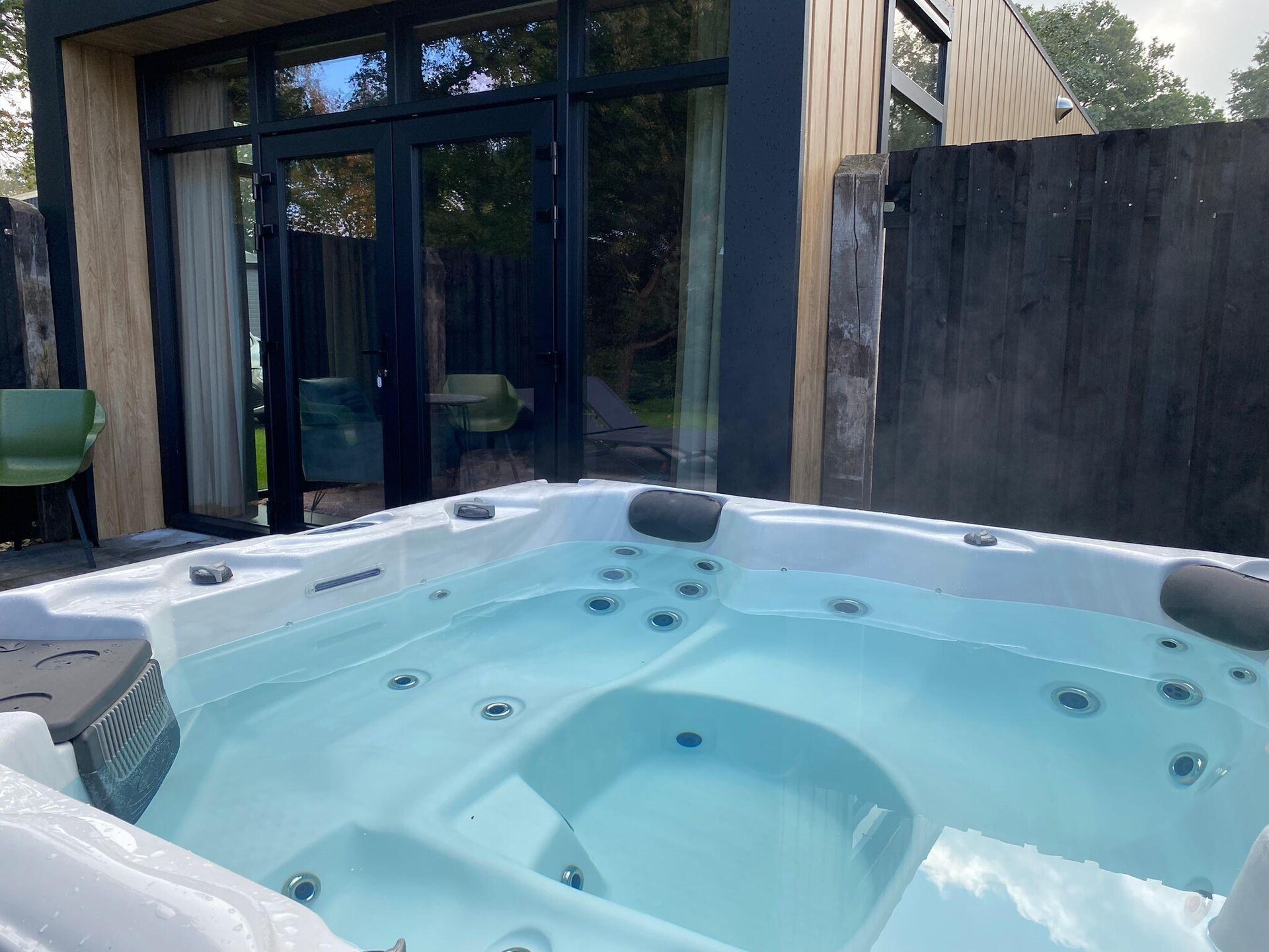 Wellnesslodge Merel: romantisch luxe vakantiehuis met jacuzzi in Drenthe - foto 27