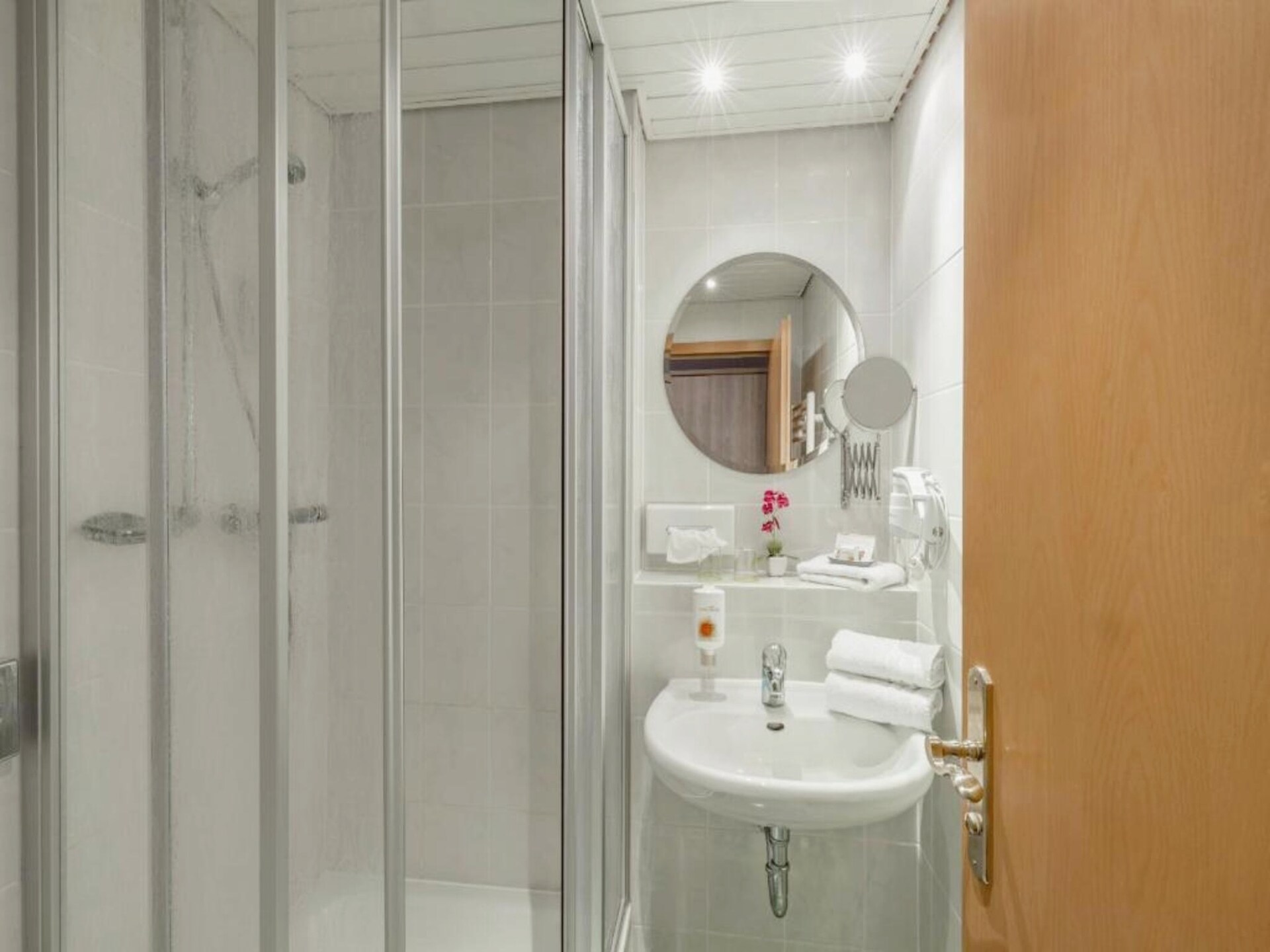 Knusse hotelkamer aan de Feldberger See met tuin en terras - foto 12