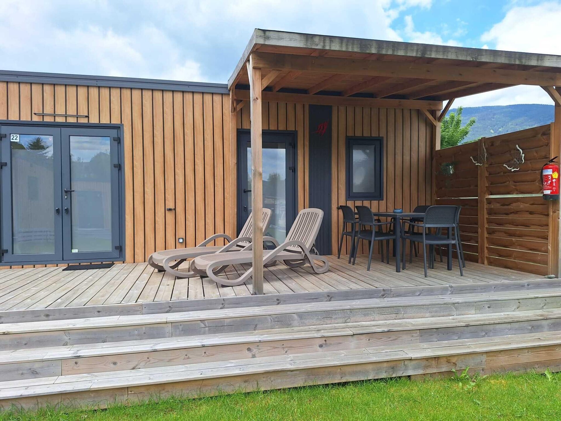 Vrijstaande stacaravan op camping Lampele in Altossiach, Oostenrijk - foto 5