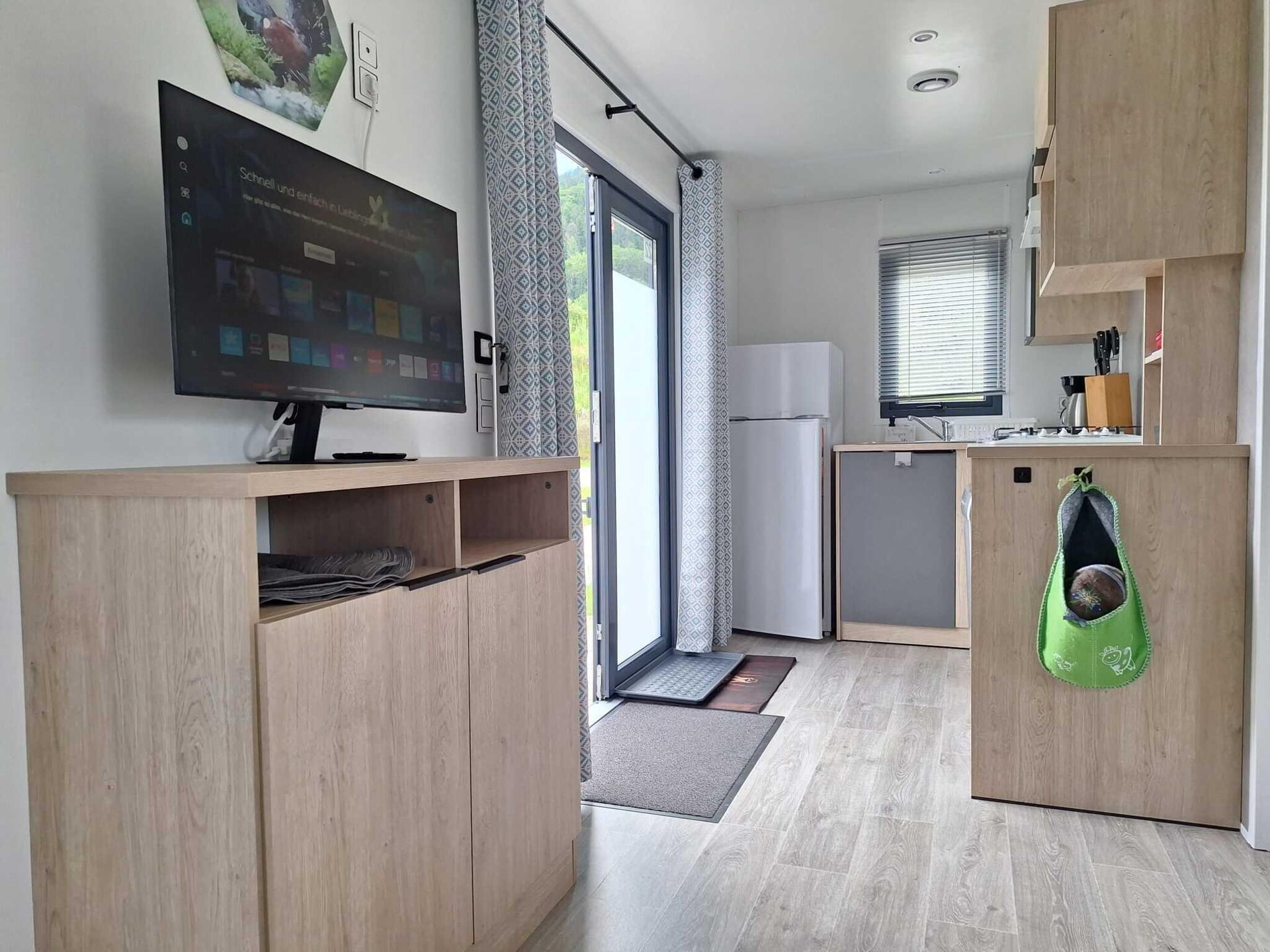 Vrijstaande stacaravan op camping Lampele in Altossiach, Oostenrijk - foto 14