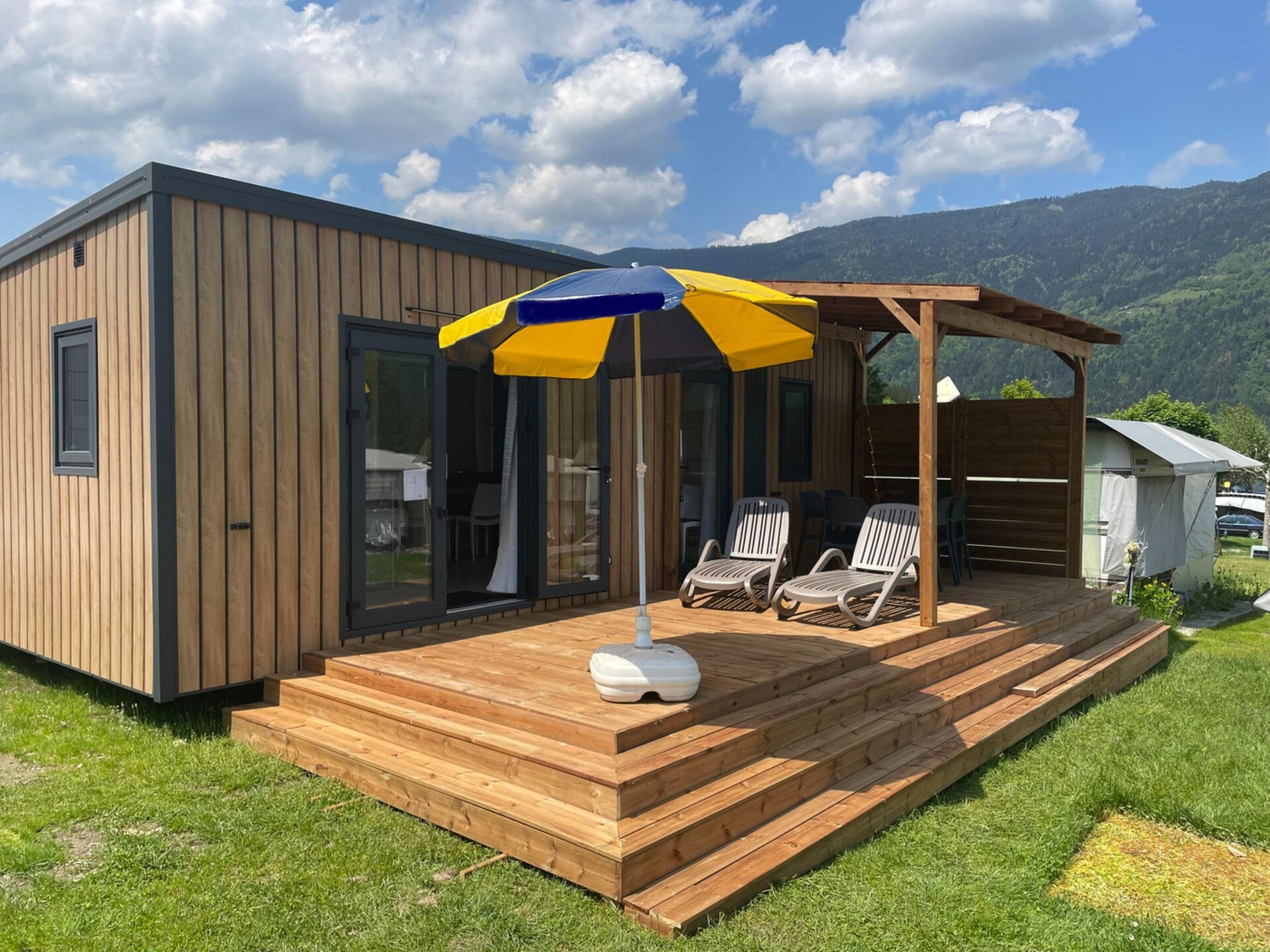 Vrijstaande stacaravan voor 4 in Altossiach met terras en uitzicht - foto 8