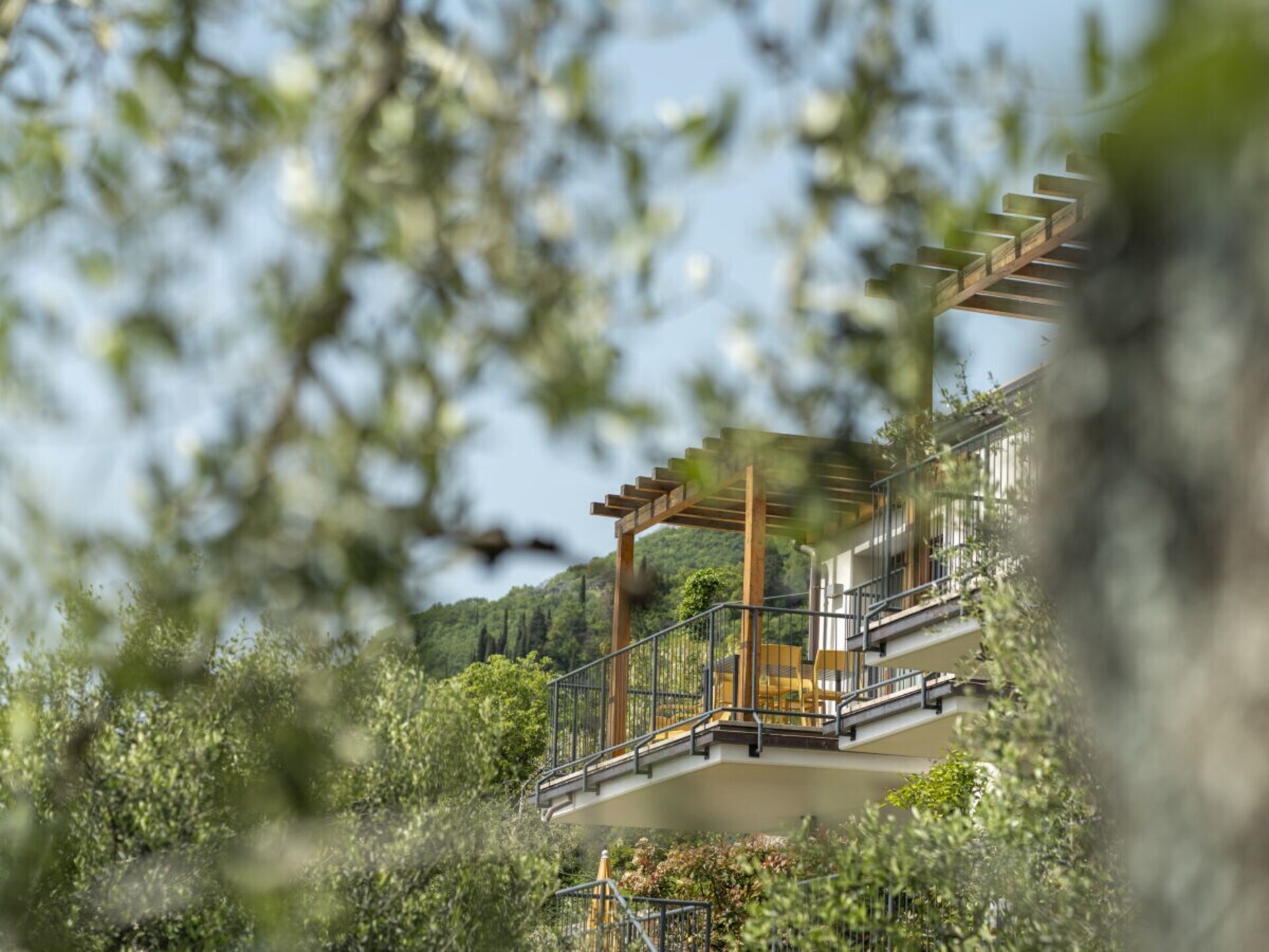 Modern vakantiehuis tussen olijfgaarden met panoramisch uitzicht op het Gardameer - foto 21