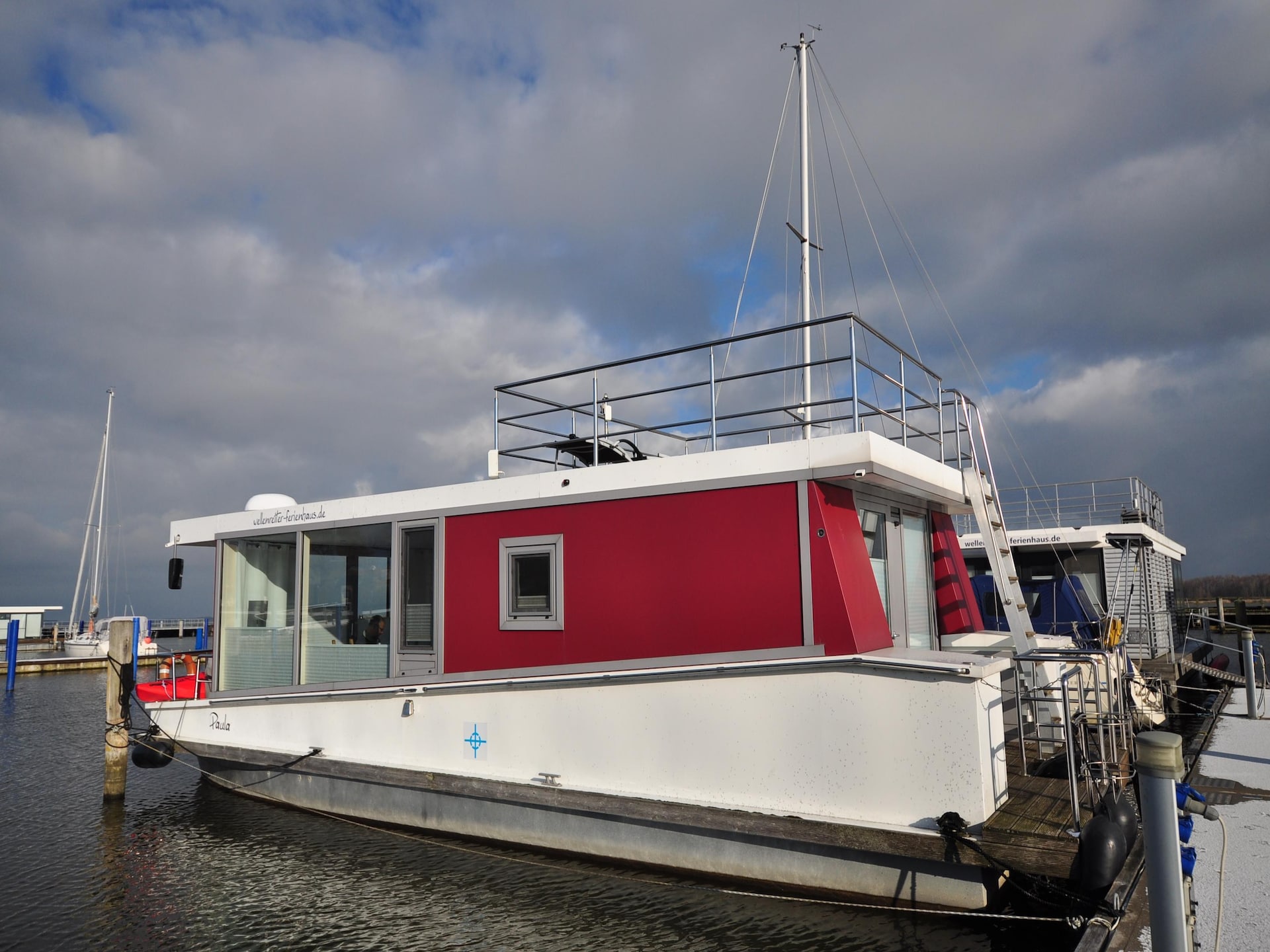 Unieke woonboot Floating House Paula in Ribnitz-Damgarten - foto 3