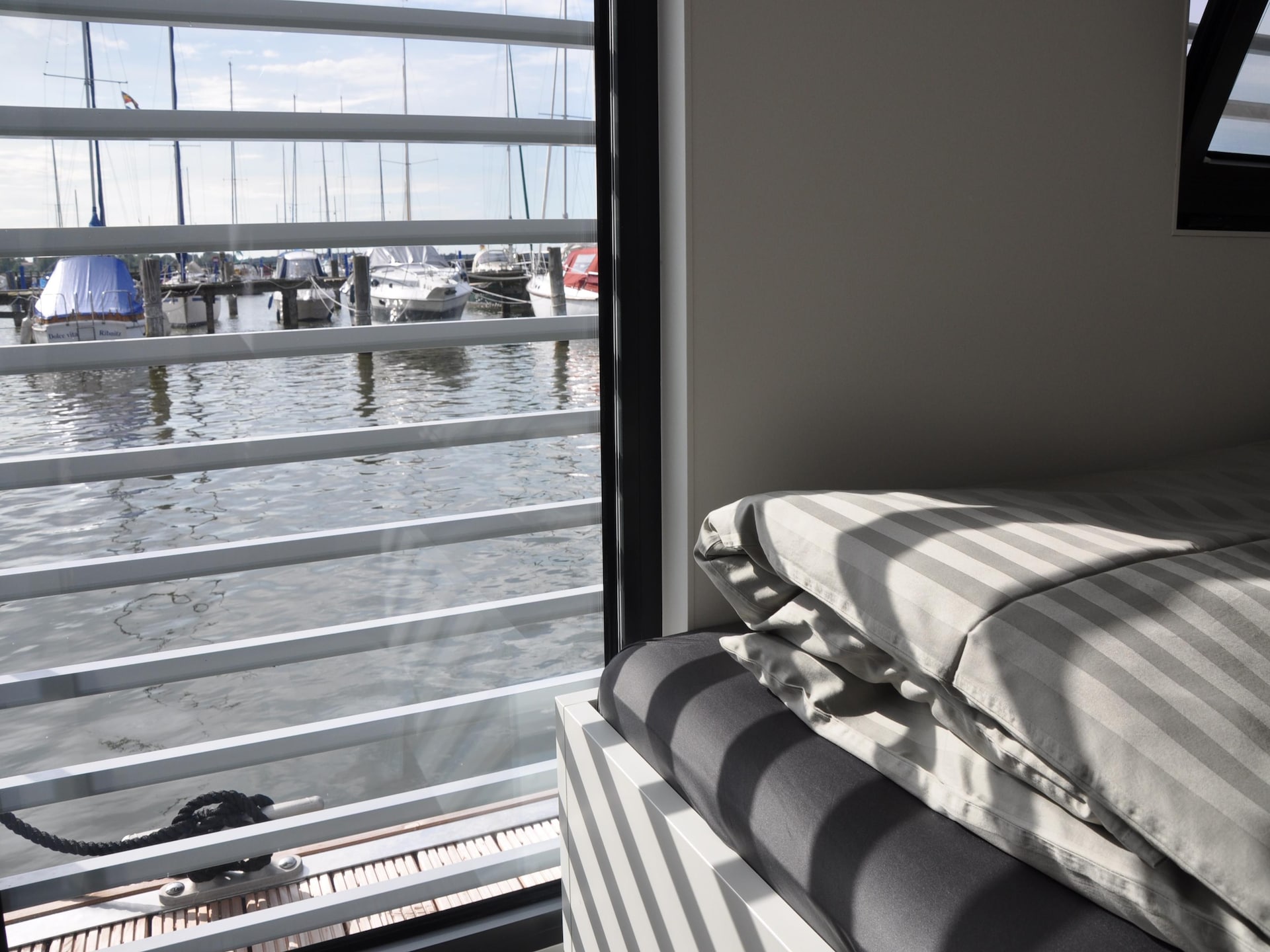 Unieke vakantie op het water: Woonboot Charlotte in Ribnitz-Damgarten - foto 12