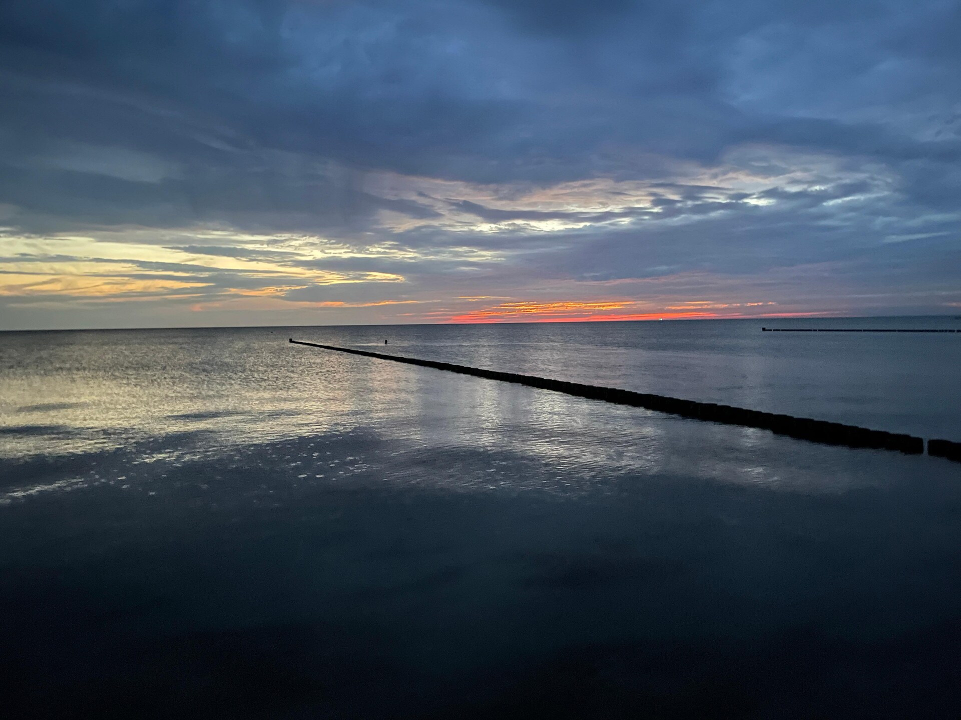 Floating House Rosi: unieke woonboot aan de Oostzee in Ribnitz-Damgarten - foto 31