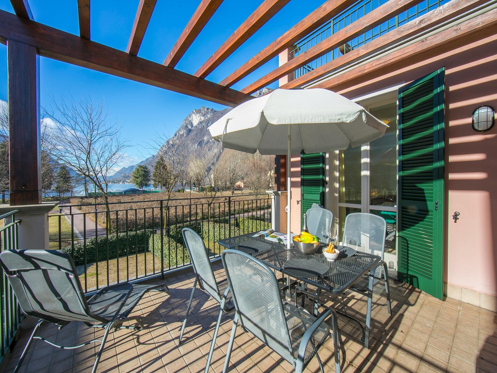 Licht appartement met uitzicht op Lago di Lugano in Porlezza · 4 pers. - foto 24