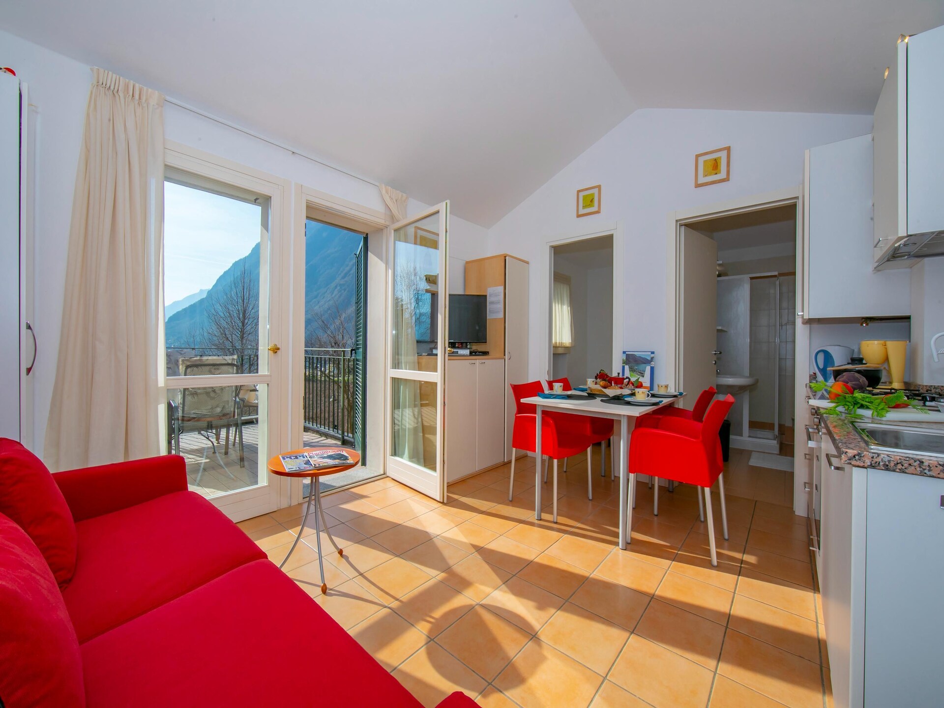 Licht appartement met uitzicht op Lago di Lugano in Porlezza · 4 pers. - foto 9