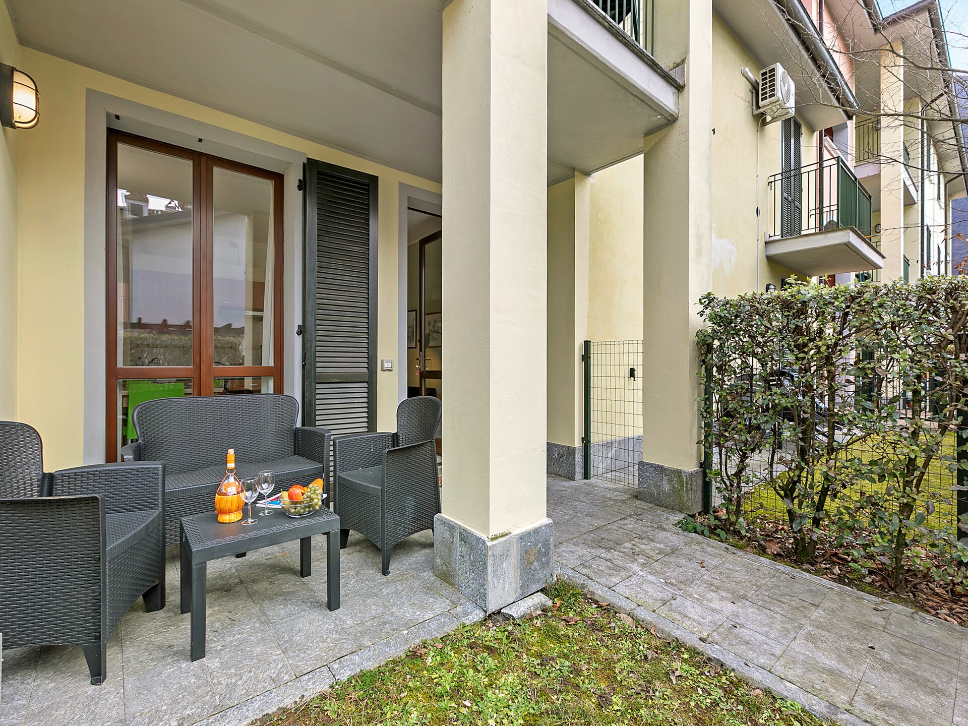 Vrijstaande stacaravan aan het Lago di Lugano in Porlezza - foto 37