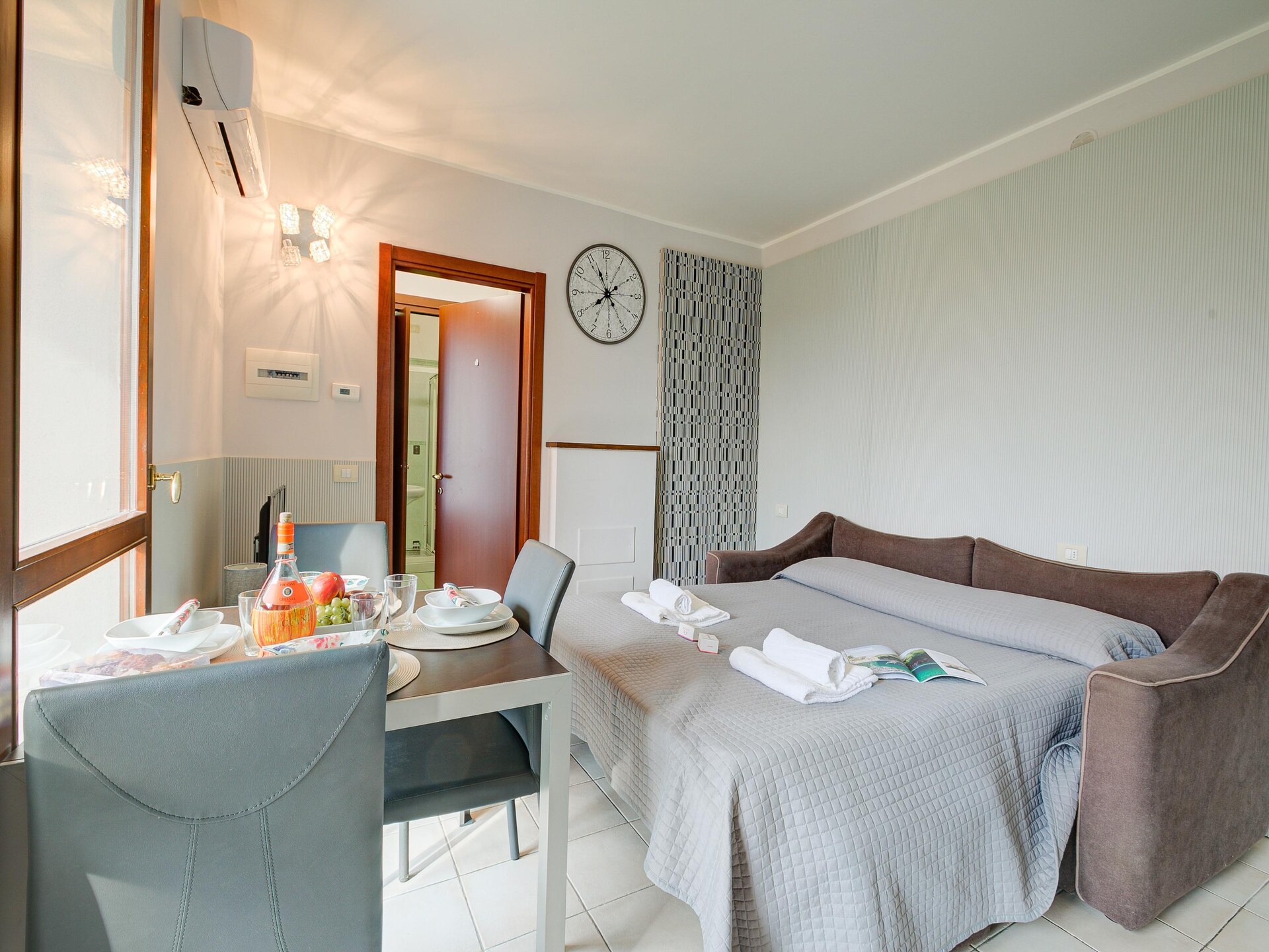 Luxe stacaravan voor 4 personen aan het Lago di Lugano in Porlezza - foto 10