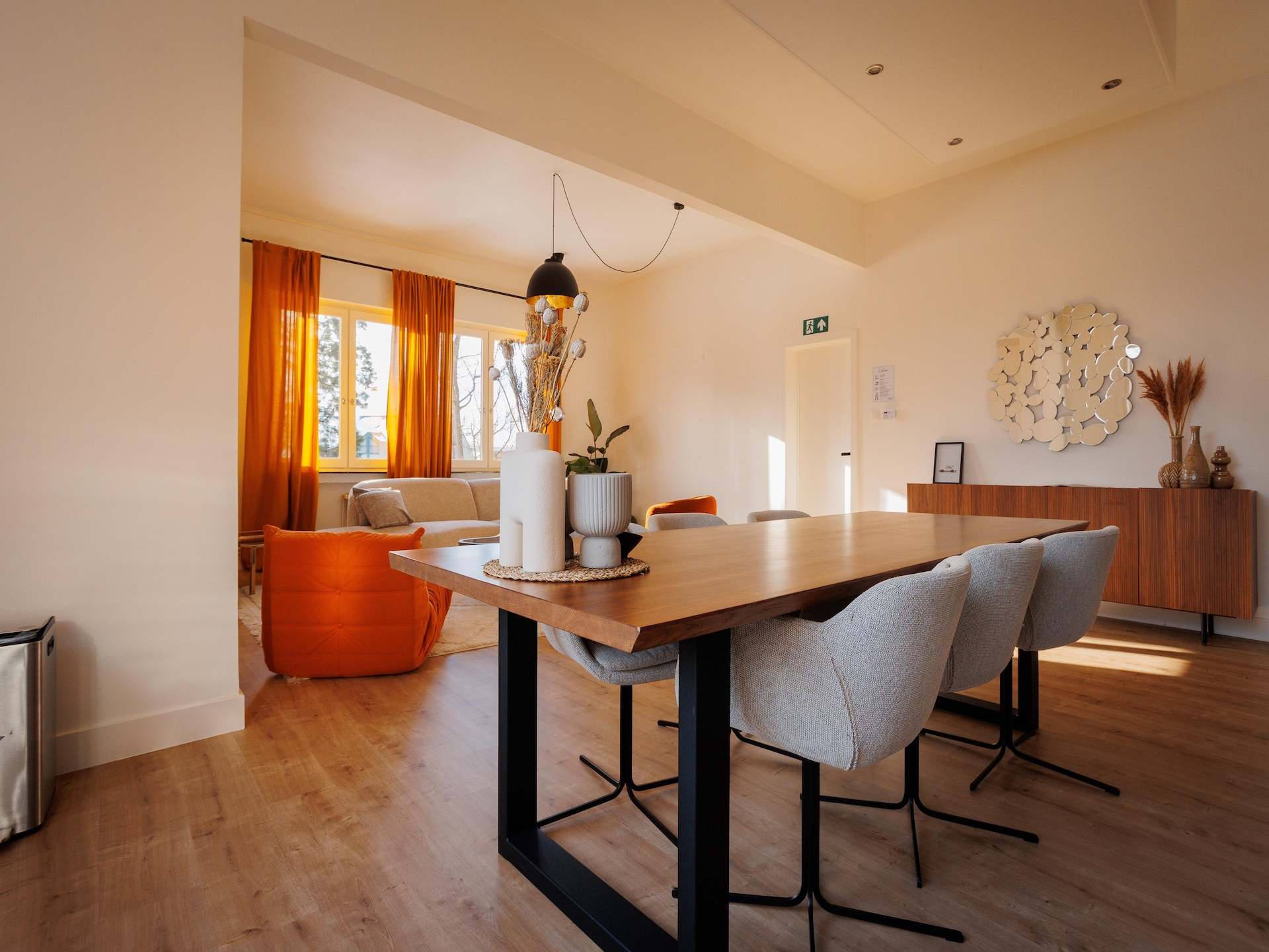 Royaal 4-persoons loftappartement van 200 m² in Zwevegem - foto 4
