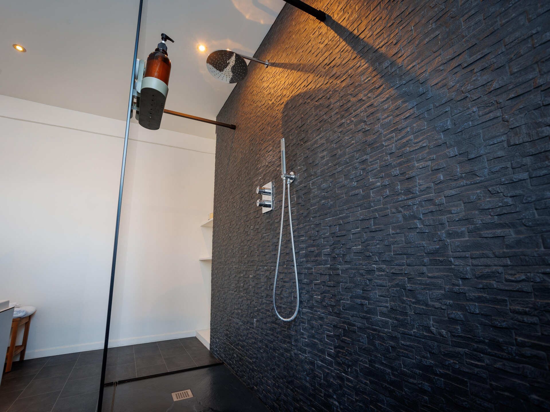 Royaal 4-persoons loftappartement van 200 m² in Zwevegem - foto 31