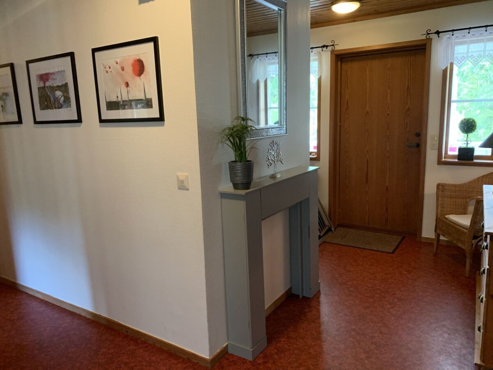 Ruim Zweeds vakantiehuis met sauna, speeltuin en bootjes aan het meer - foto 21